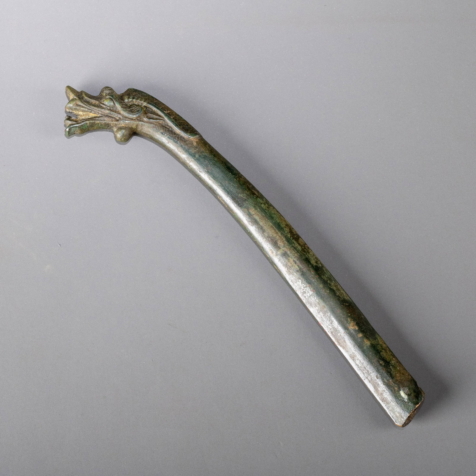 Warring States Period Bronze Dragon Head Handle: L: 24cm W: 3cm