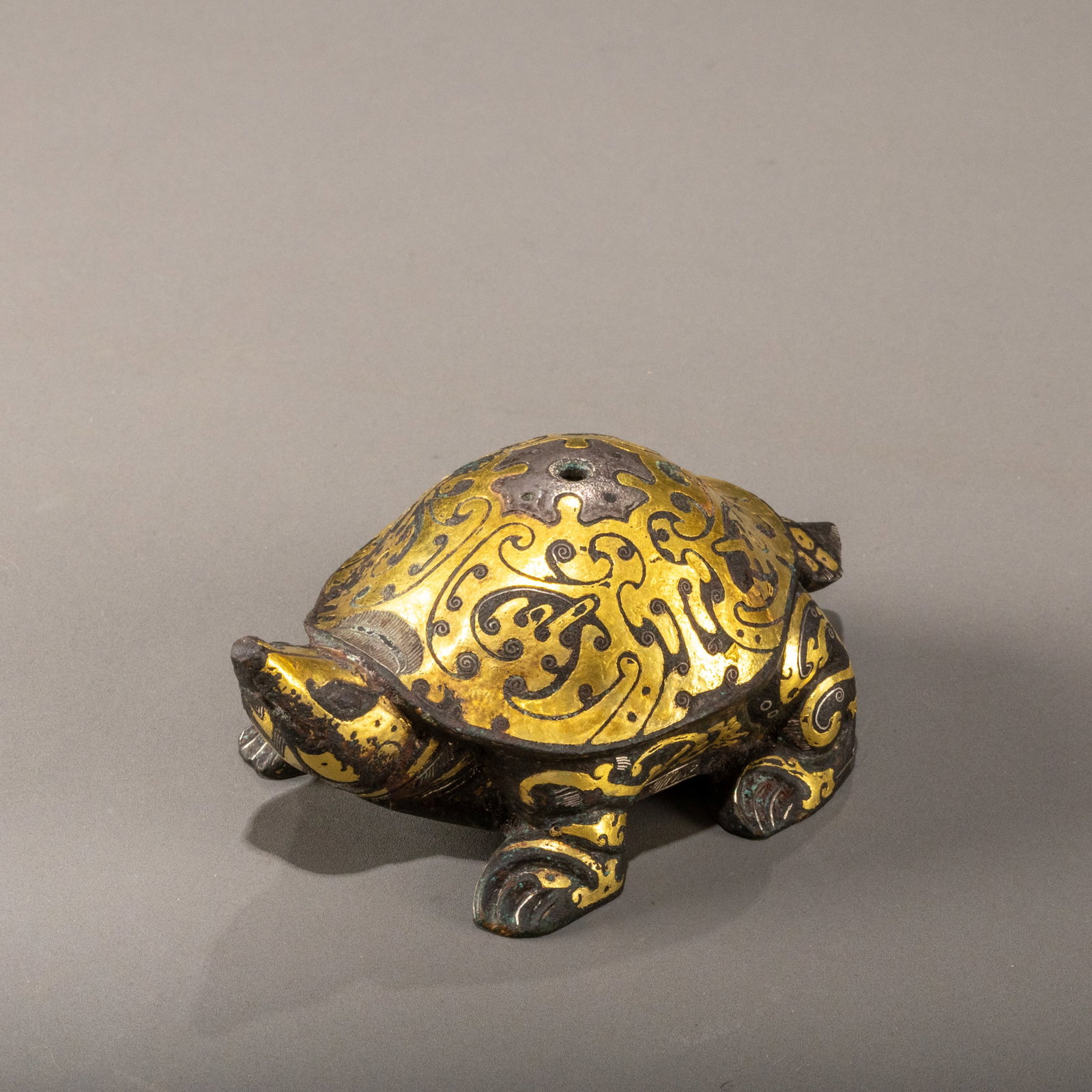 Han Dynasty Gilt Bronze Tortoise-Shaped Ink Dropper (1 of 10)