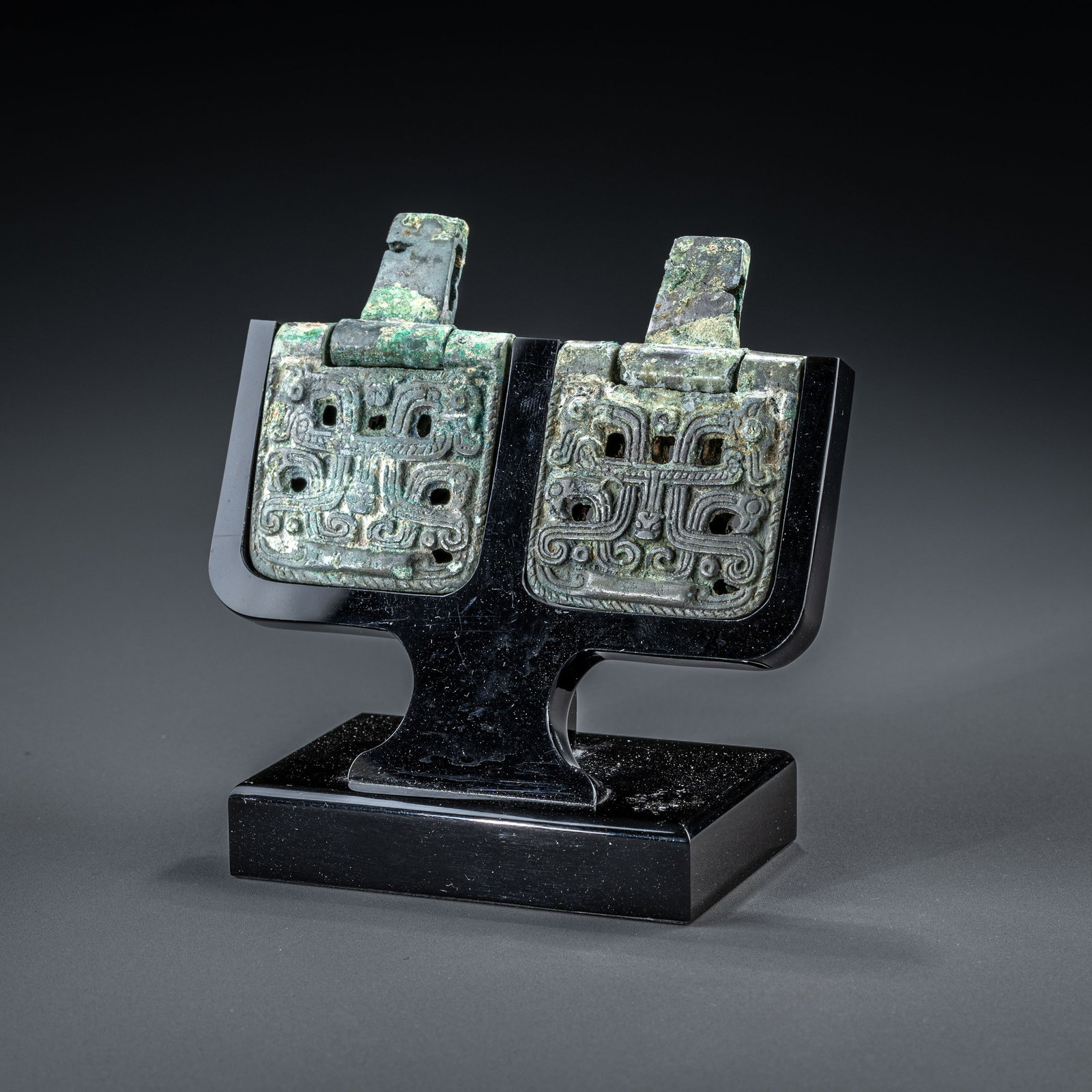 Warring States Period Bronze Hinge 2 Points (1 of 8)