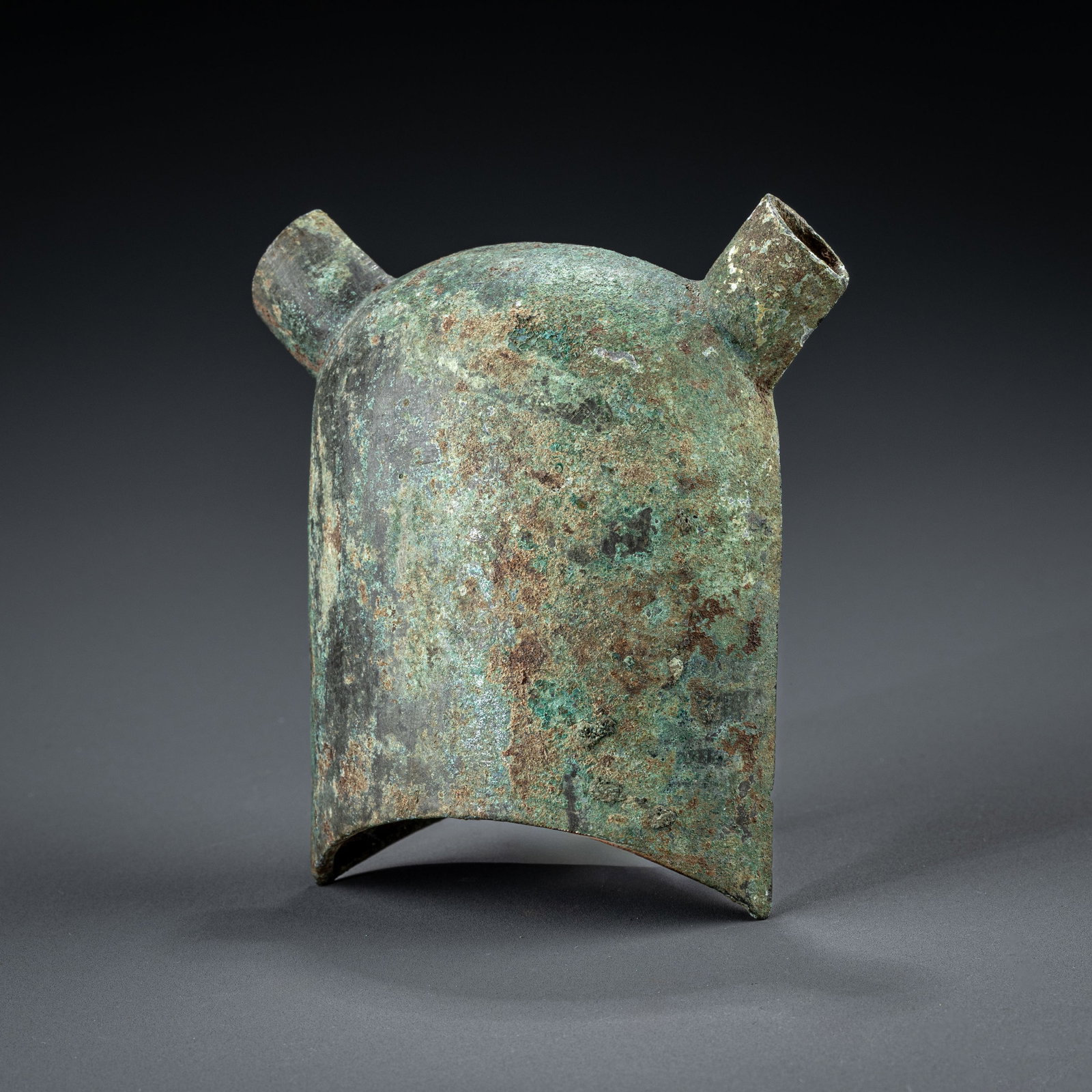 Han Dynasty bronze bell (1 of 7)