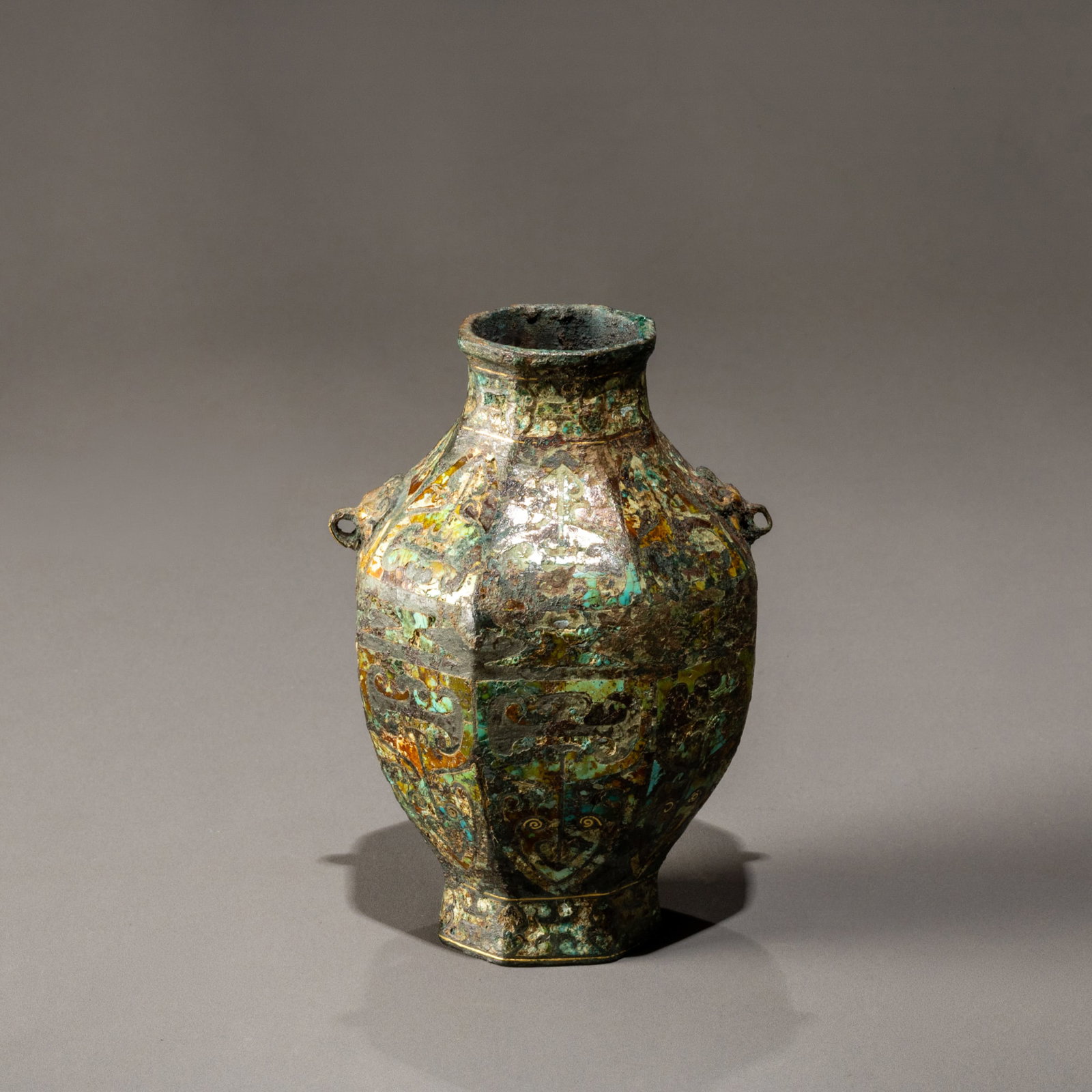 Han Dynasty Bronze Pot Inlaid with Gold and Turquoise: H: 10.5cm W: 6.5cm