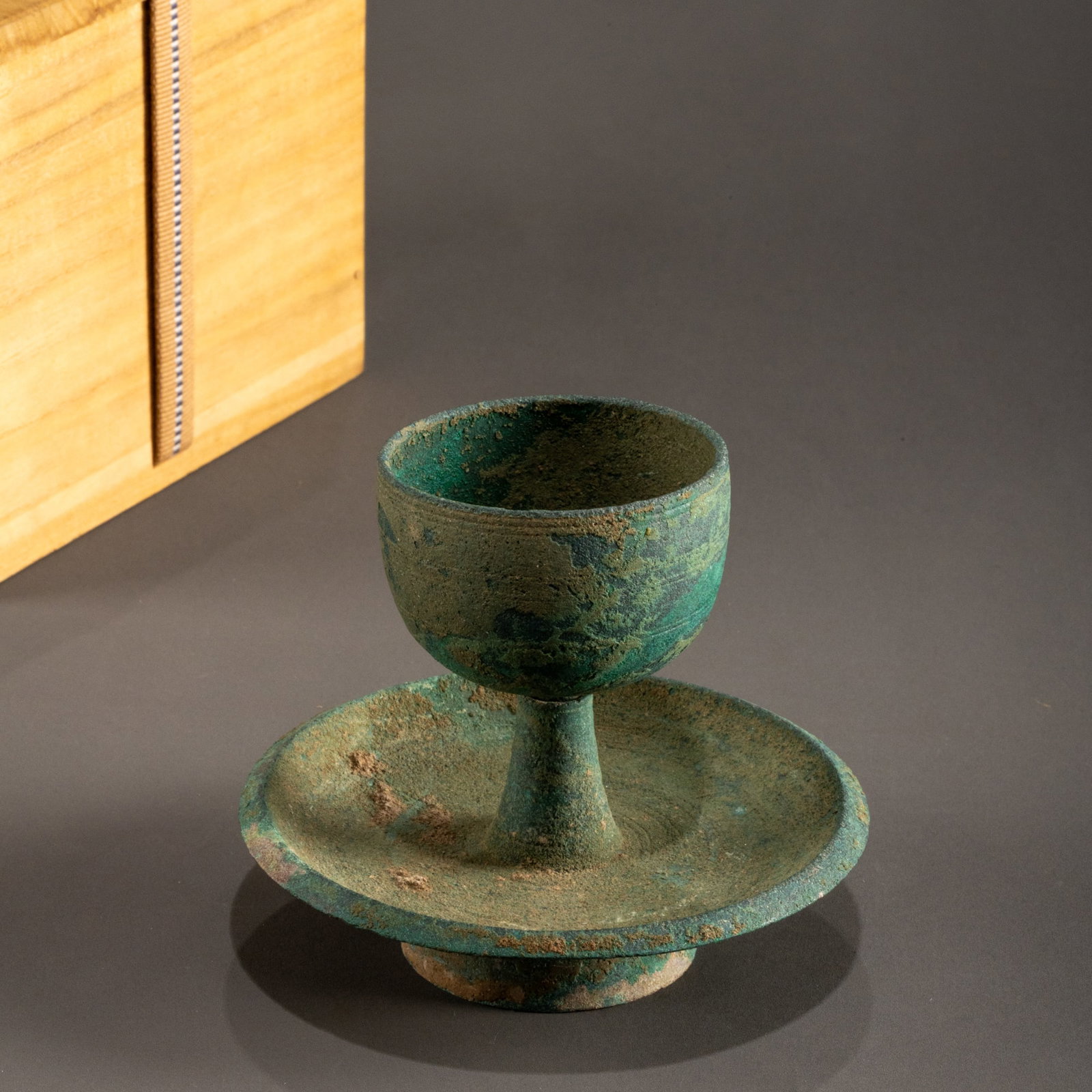 Han Dynasty Bronze Lampstand: D:11cm H:9cm