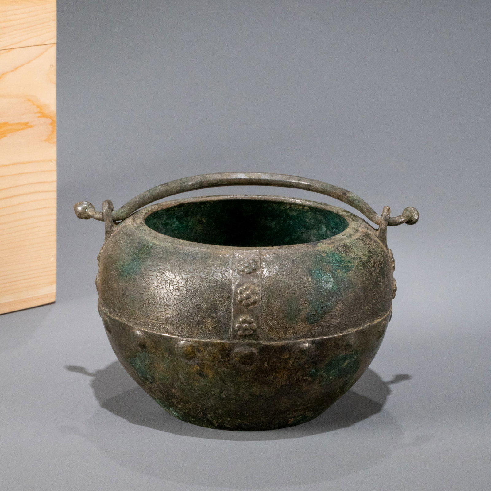 Tang Dynasty Phoenix Bird Pattern Ancient Bronze Incense Burner: W: 15cm H: 9cm