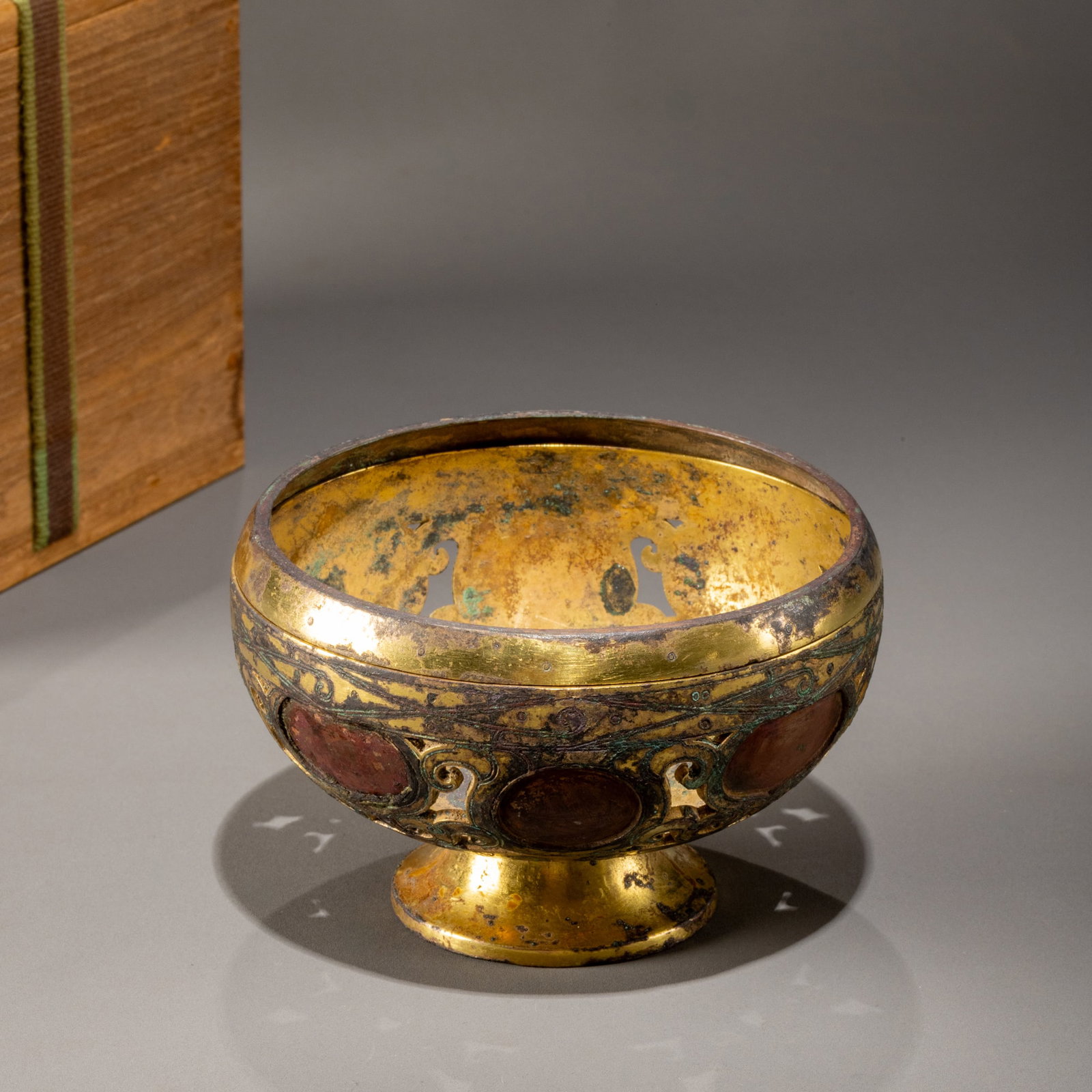 Han Dynasty Gilt Bronze High-Footed Incense Burner: D: 10.3cm H: 6.8cm