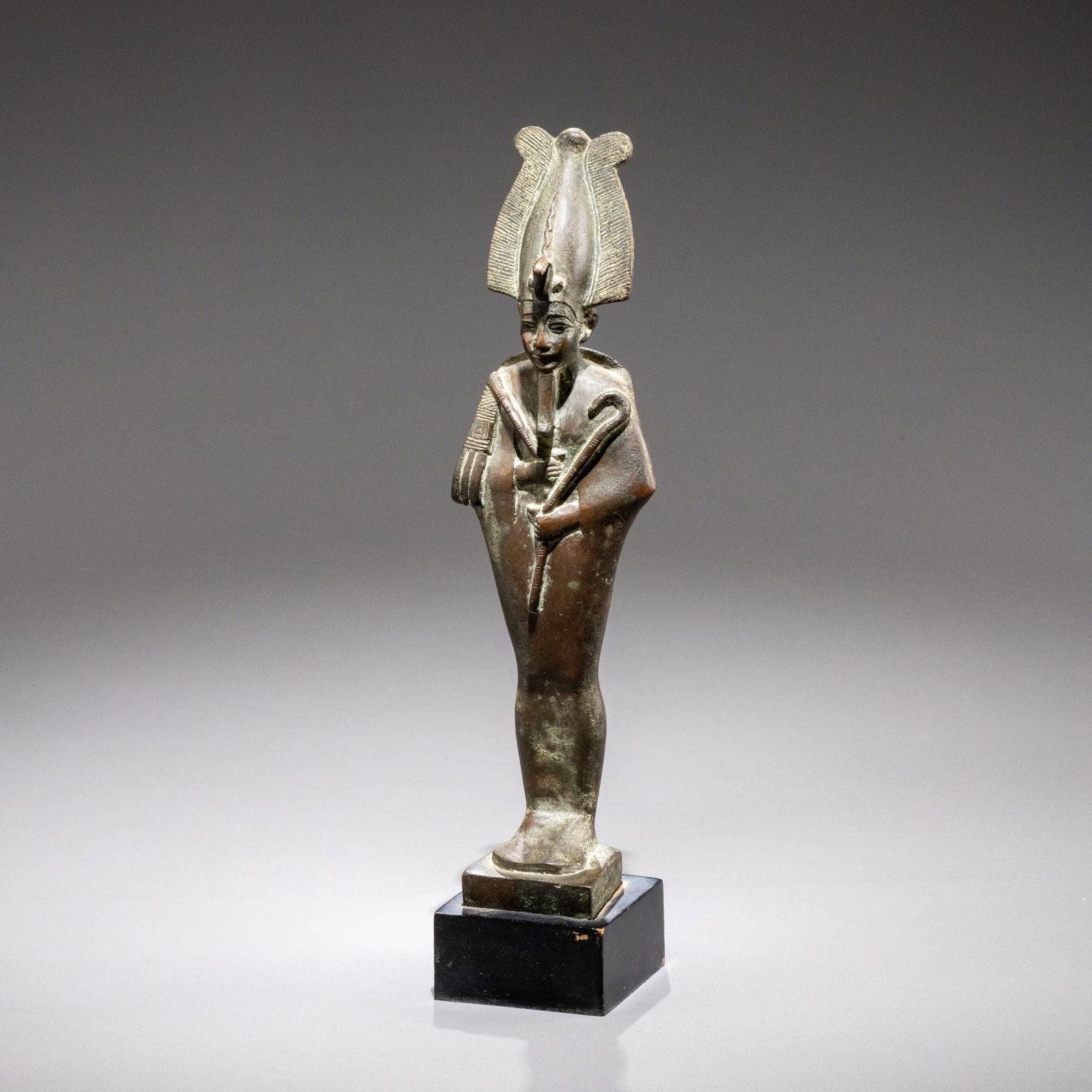 Ancient Egyptian bronze pharaoh statue (1 of 10)