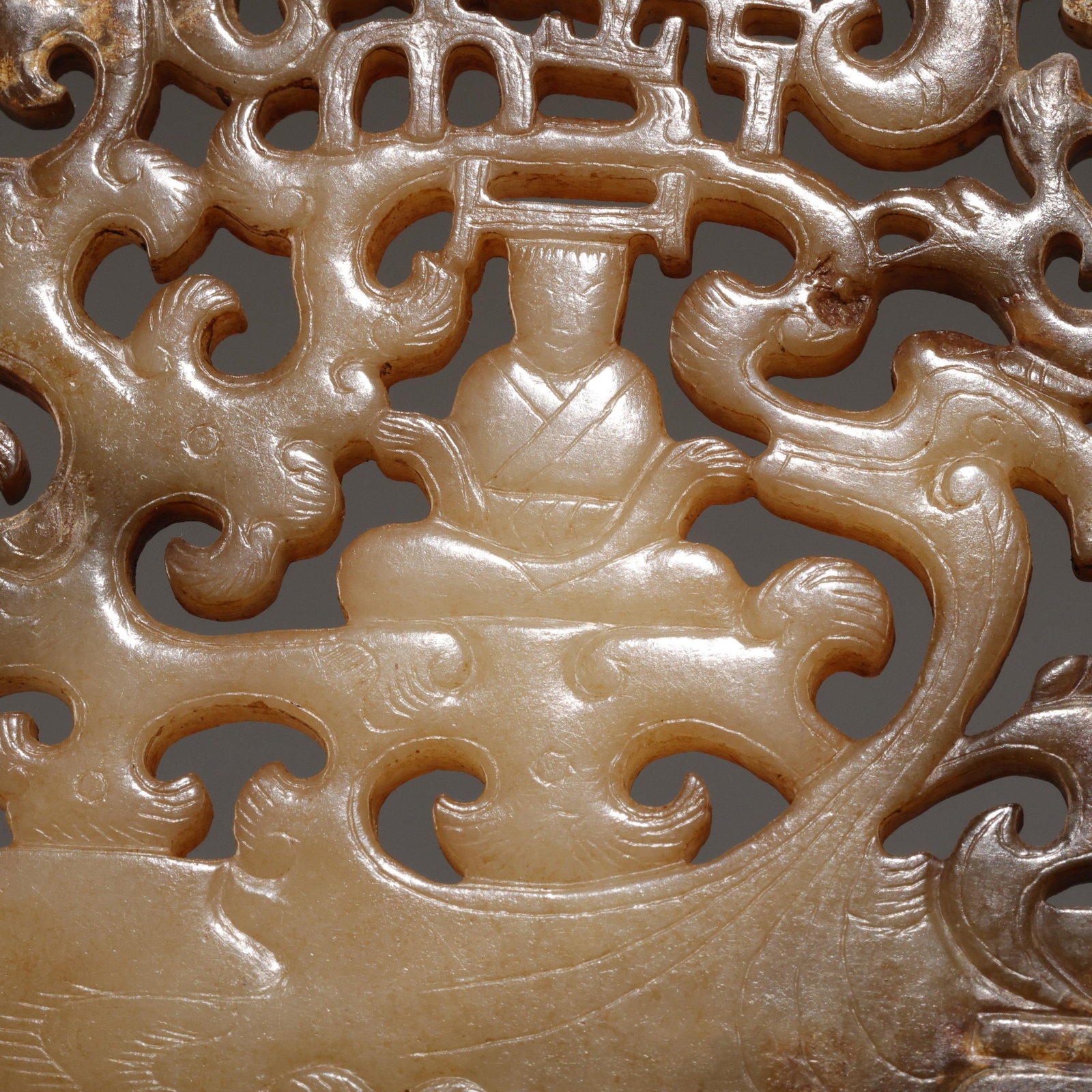 Three-point openwork jade screen - 8