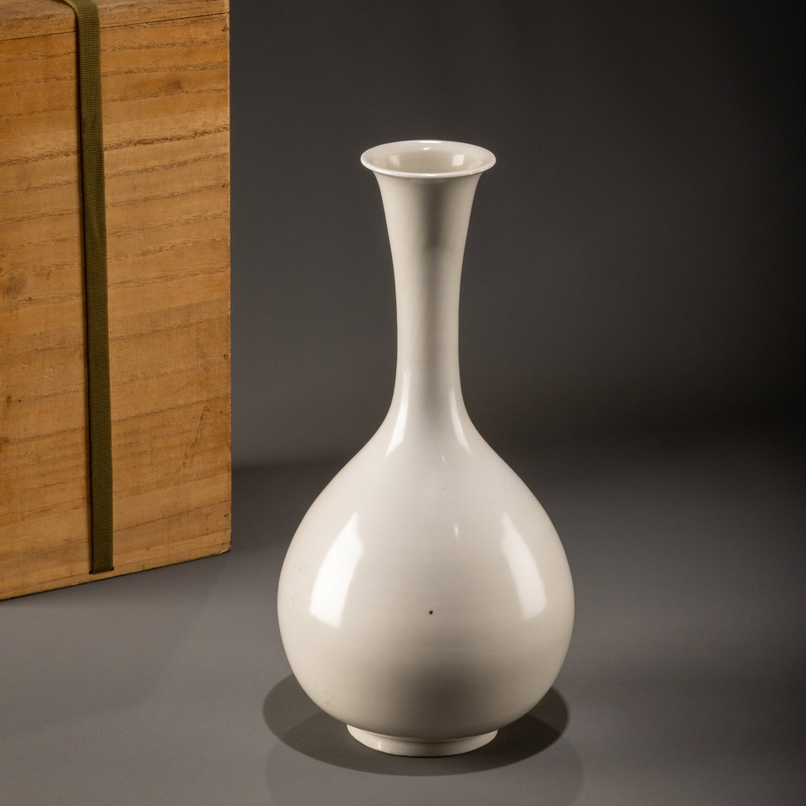 White porcelain bottle: H: 28.5cm W: 13cm