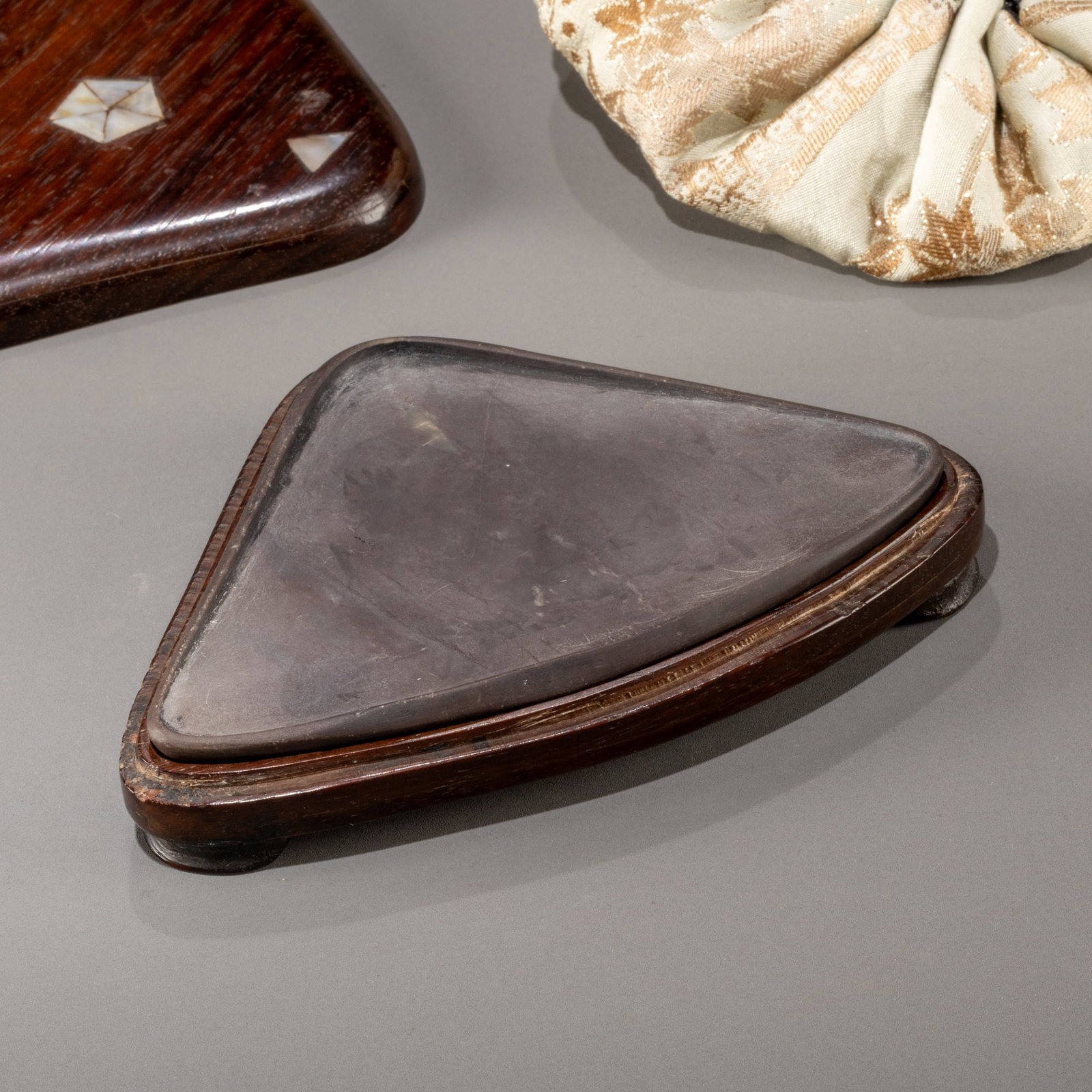 Liang'an style Duanxi fan-shaped inkstone: W: 12.5cm L: 8cm