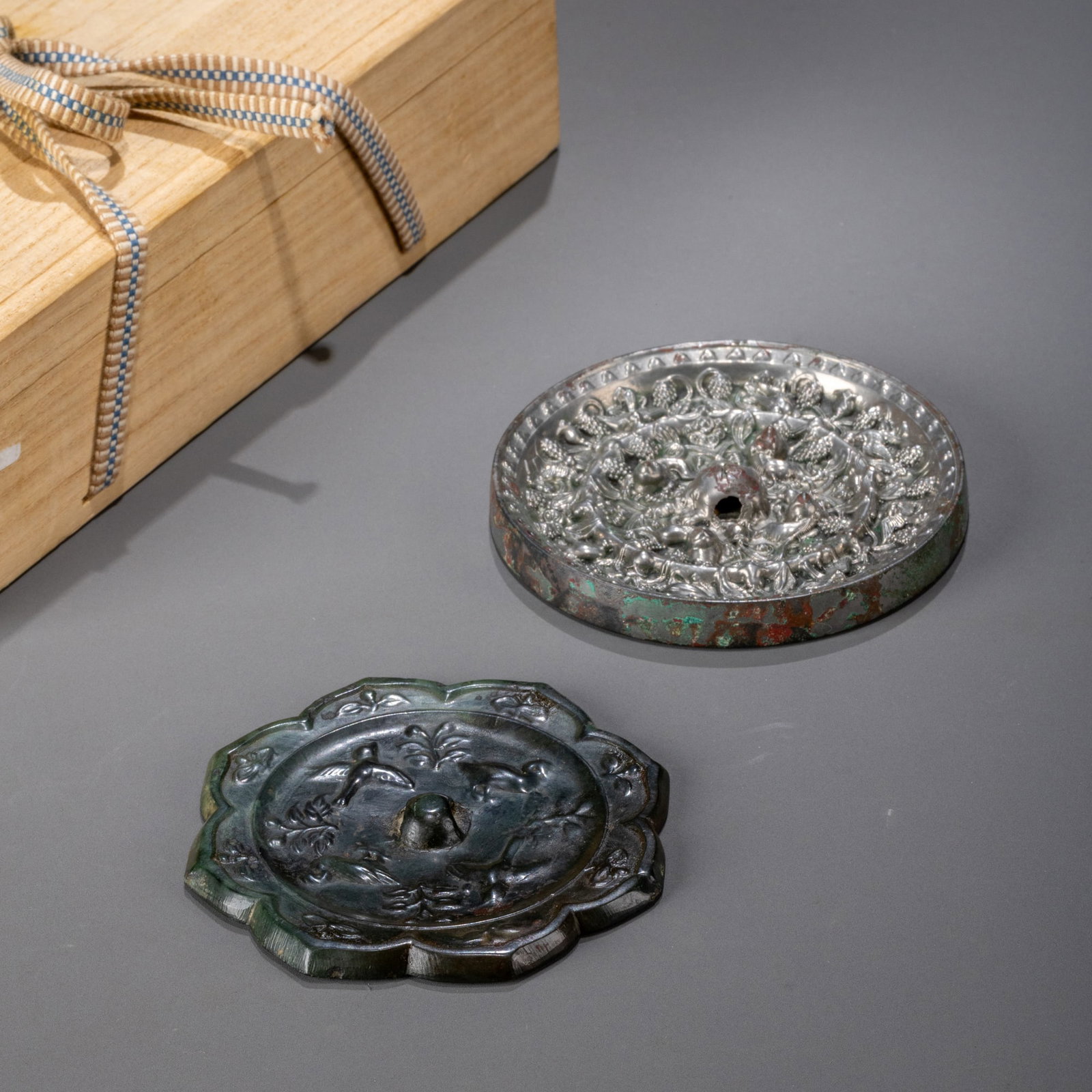 Tang Dynasty White-glazed Bird and Beast Grape Mirror, Prismatic Mirror: D:10cm W:10cm