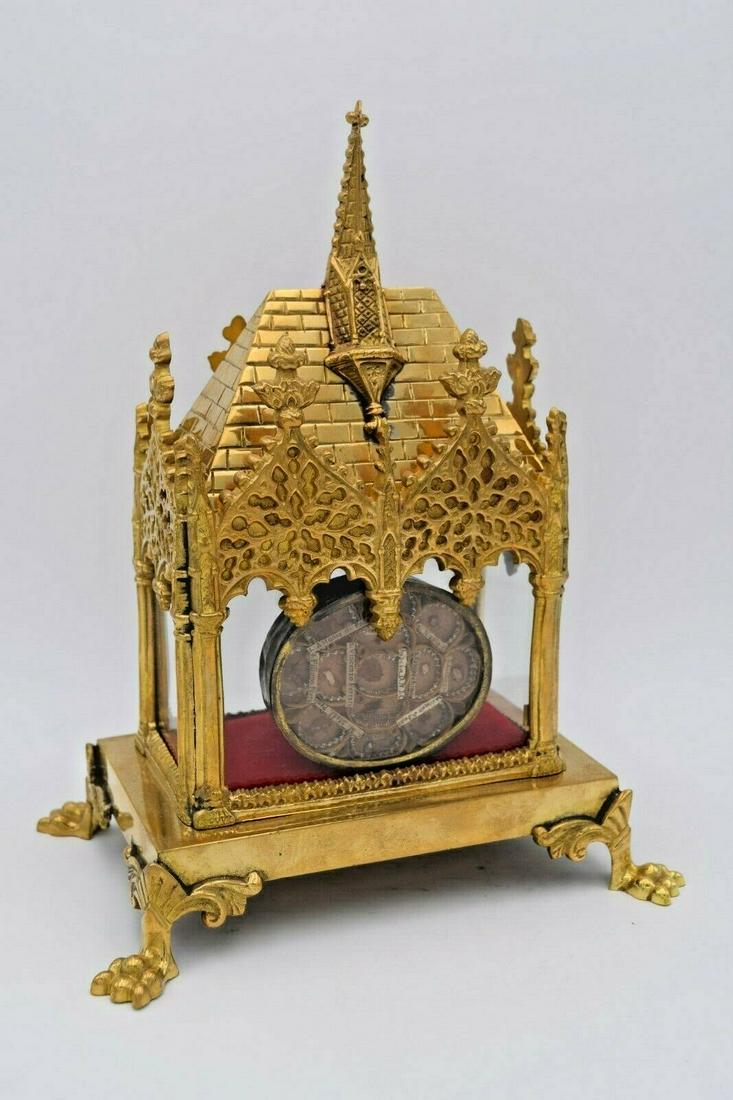 Reliquary with 12 Relics (DMJC, St. Anne, St. Anthony) (1 of 12)