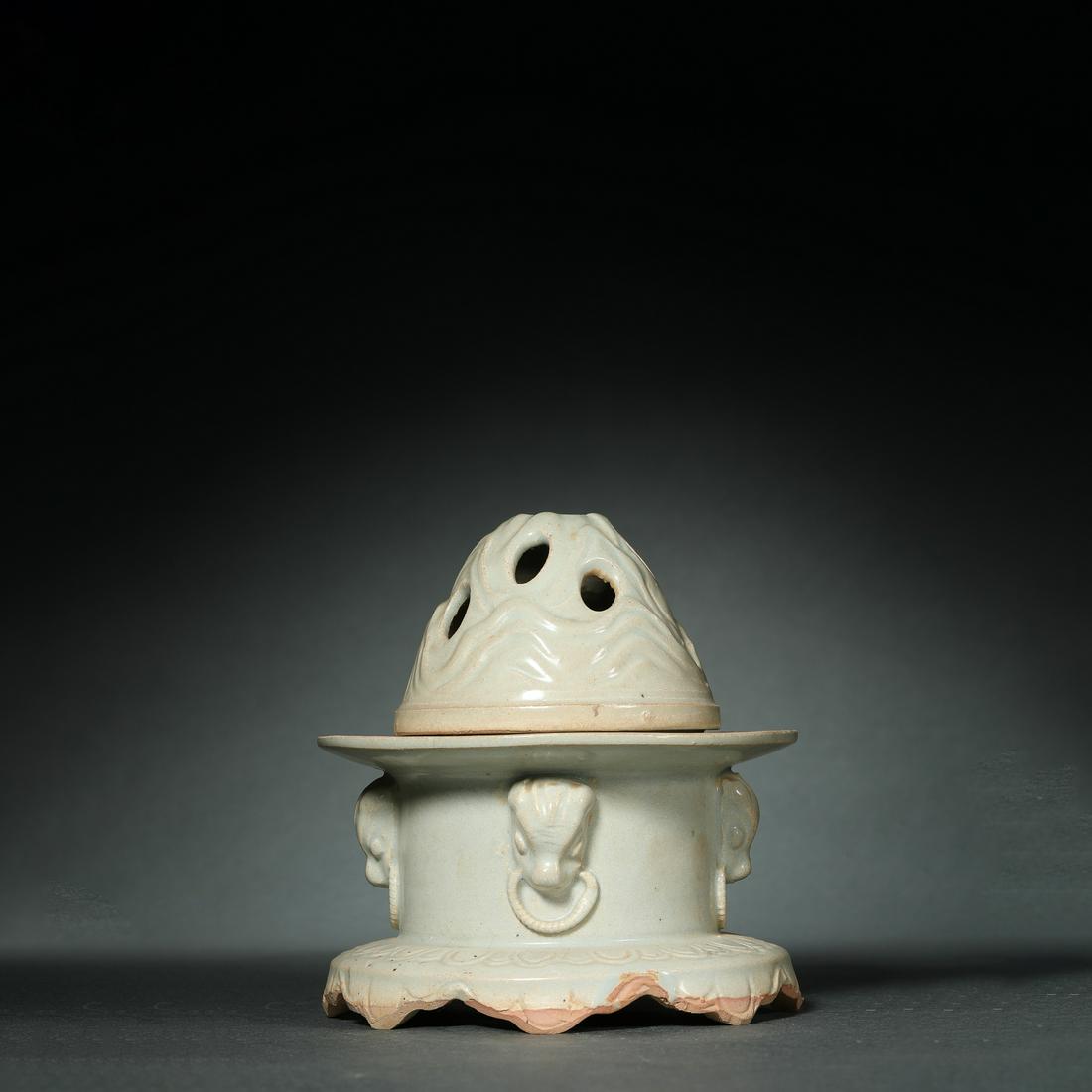 China, Song Dynasty, incense burner modeling, Porcelain (1 of 14)