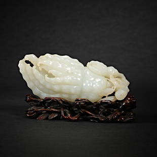 Qing Dynasty , Hetian Jade, Buddha's-hand: H. 4.5 cm.W. 14 cm.Weight. 239 gram.