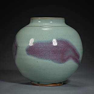 Song Dynasty, Jun Kiln, Porcelain Pot: H. 16.5 cm.W. 15.5 cm.