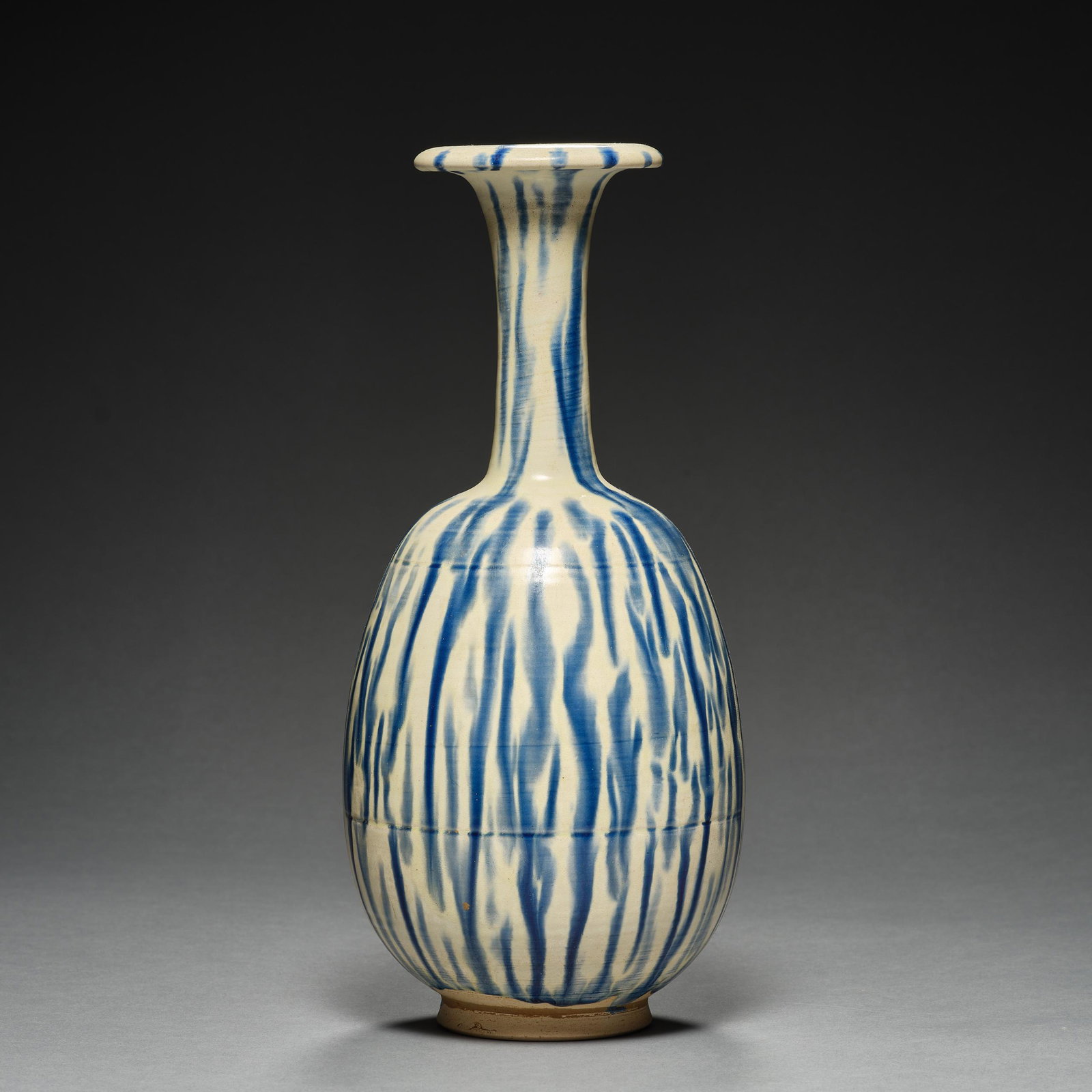 Tang Dynasty,Tri-color long neck Bottle (1 of 6)
