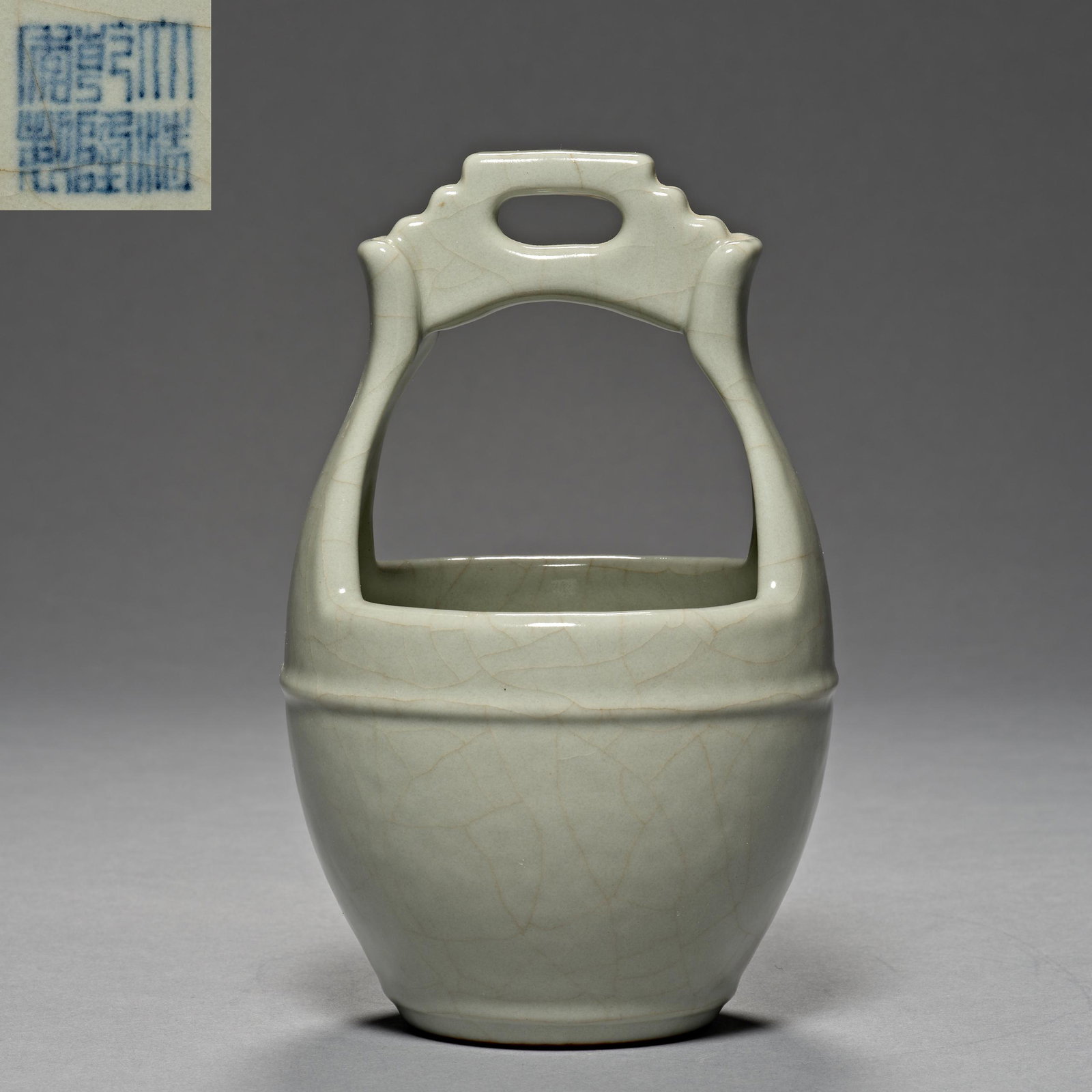 Qing Dynasty Qianlong,  bucket modeling, Bionic Porcelain, (1 of 7)