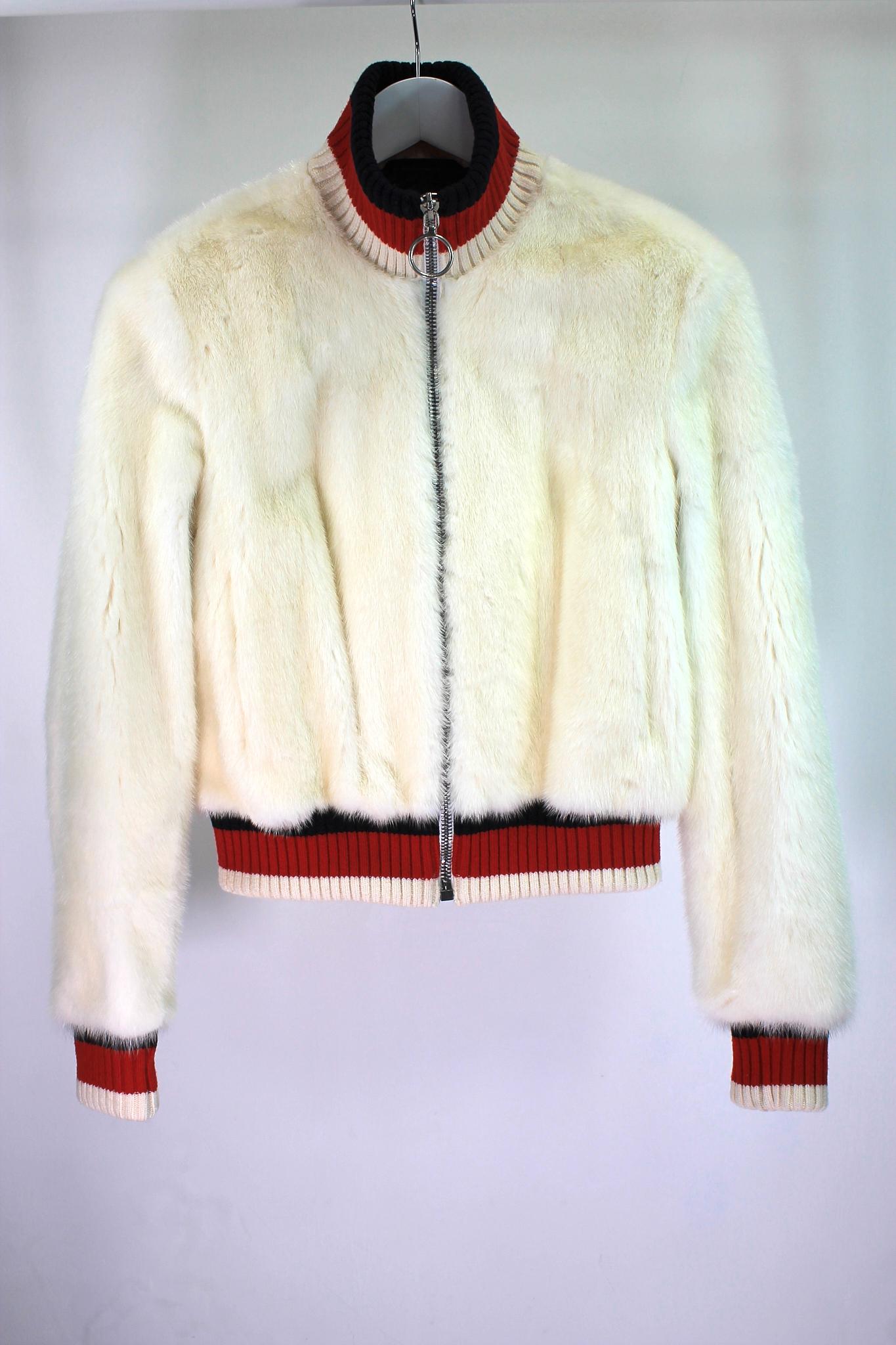 Gucci mink outlet white fur coat