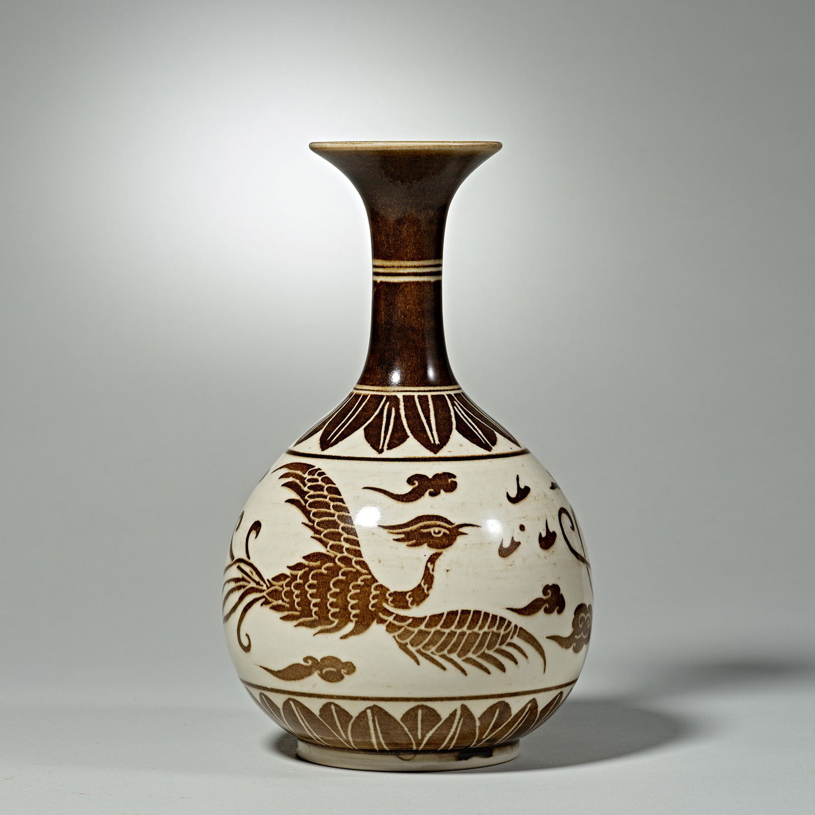 China, Song Dynasty, Cizhou Kiln, Bottle (1 of 7)