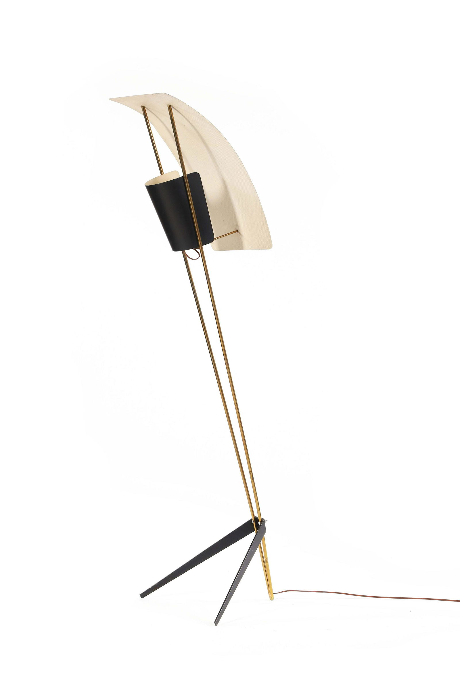 Pierre GUARICHE (1926-1995) Lampadaire G30 dit: Pierre GUARICHE (1926-1995) Lampadaire G30 dit Cerf-volant Métal, laiton 146.5 x 40 x 30 cm. Pierre Disderot, 1954 Cerf volant floor lamp Painted metal, brass 57.68 x 15.75 x 11.81 in. Réf&#