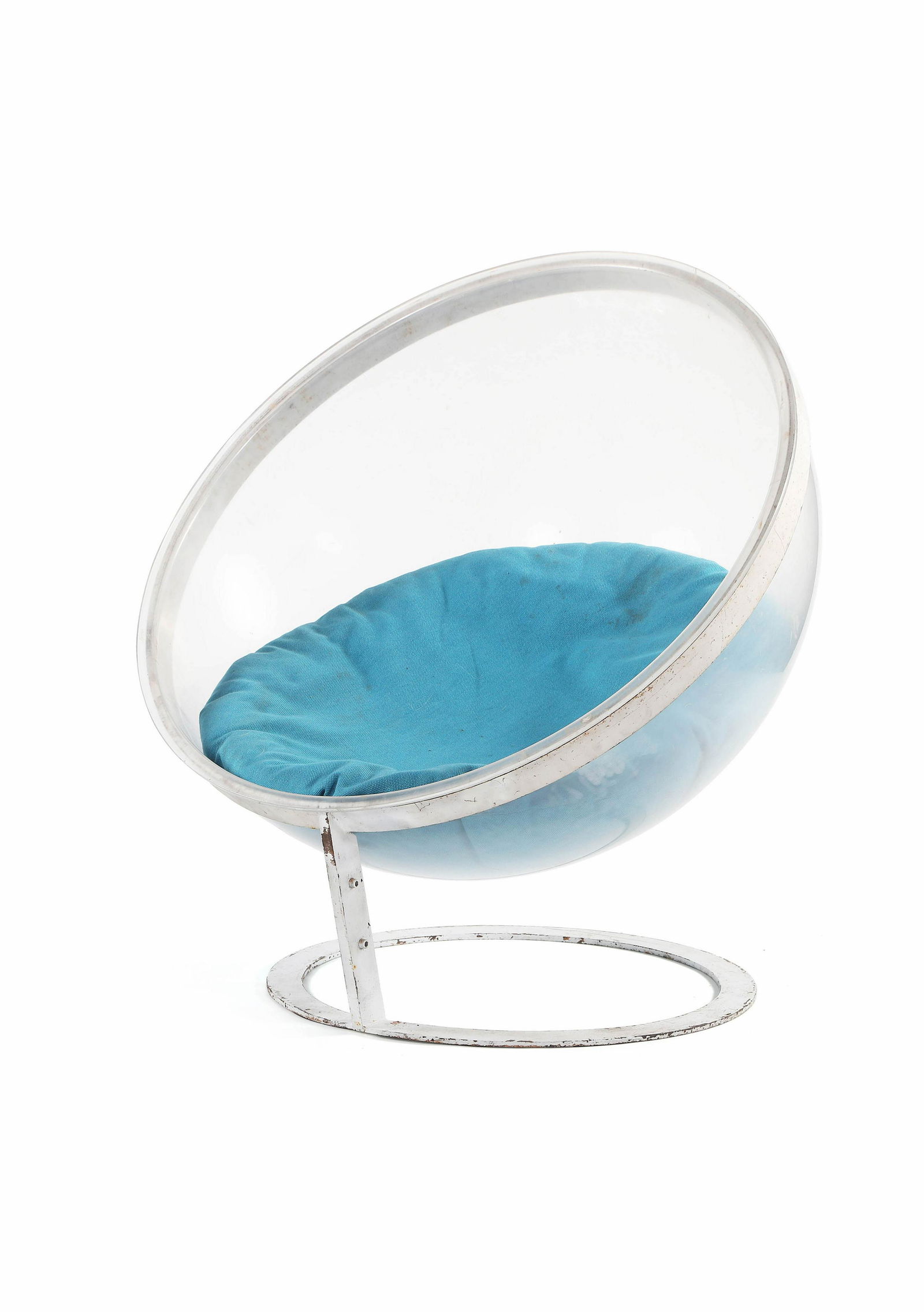 Christian DANINOS (1944-1992): Fauteuil dit SphèreAltuglas, acier124 x 116 cm.Formes Nouvelles, circa 1968 Bubble chairAcrylic, enameled steel 48.82 x 45.67 in. Provenance :- Collection privée Bruxelles. Référen