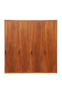 André WOGENSCKY (1916-2004) & Marta PAN (1923-2008): Importante armoire Bois latté, placage noyer, laiton, cuir 205 x 205 x 70 cm. 1962 Large cabinet Slatted wood, walnut veneer, brass, leather 80.71 x 80.71 x 27.56 in. Provenance : - Aménagem