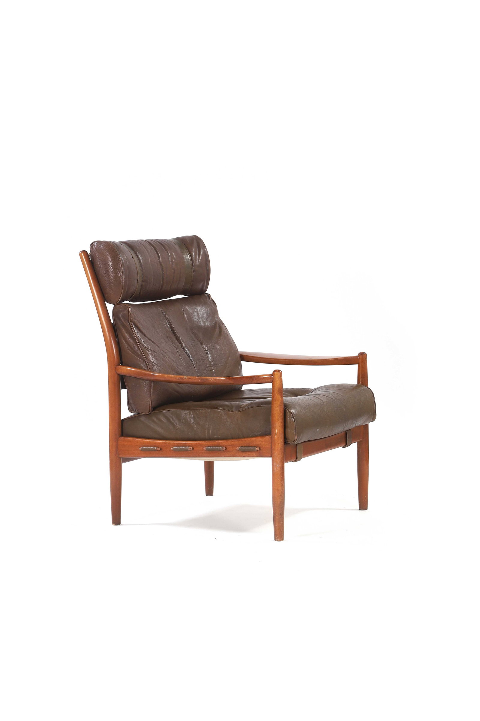 Ingemar THILLMARK (XX) Fauteuil Cuir, noyer 90 x 70 x 81 cm. OPE, circa 1960: Ingemar THILLMARK (XX) Fauteuil Cuir, noyer 90 x 70 x 81 cm. OPE, circa 1960