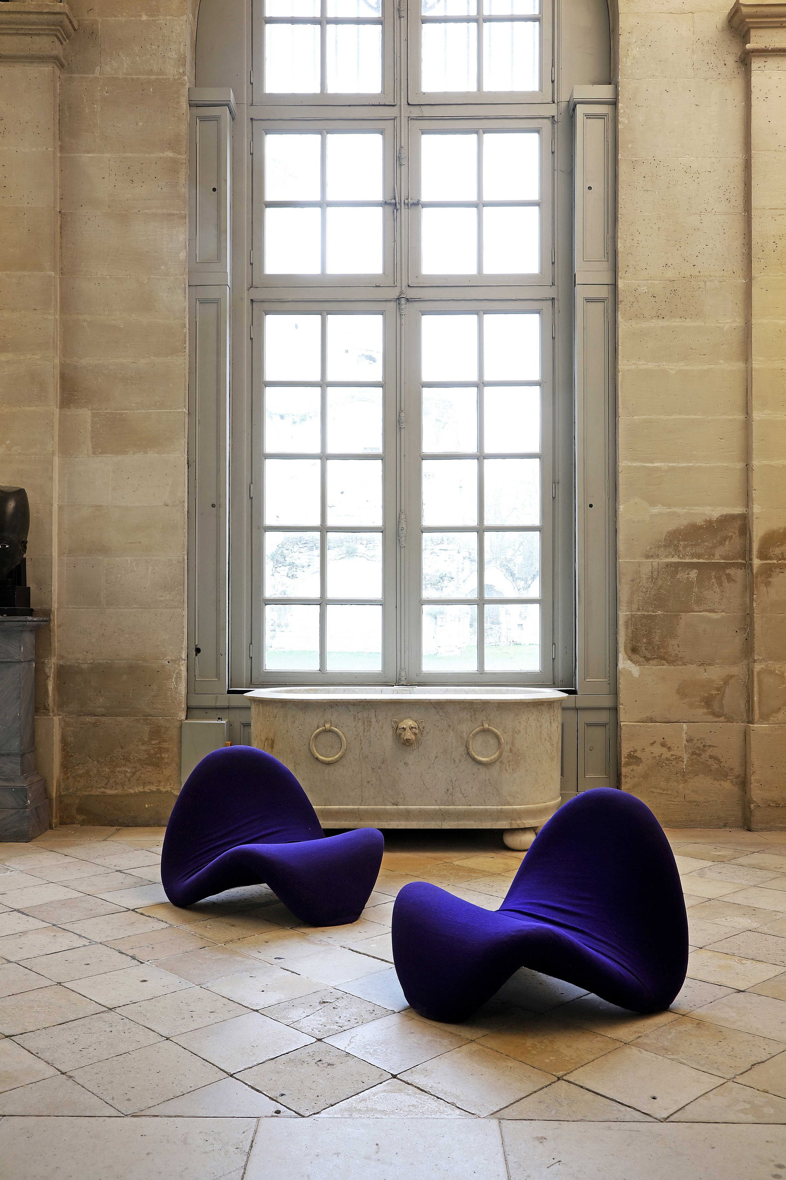 Pierre PAULIN (1927-2009) Paire de chaises longues 577 dites Langue Acier, mousse, tissu jersey 64 x (1 of 1)