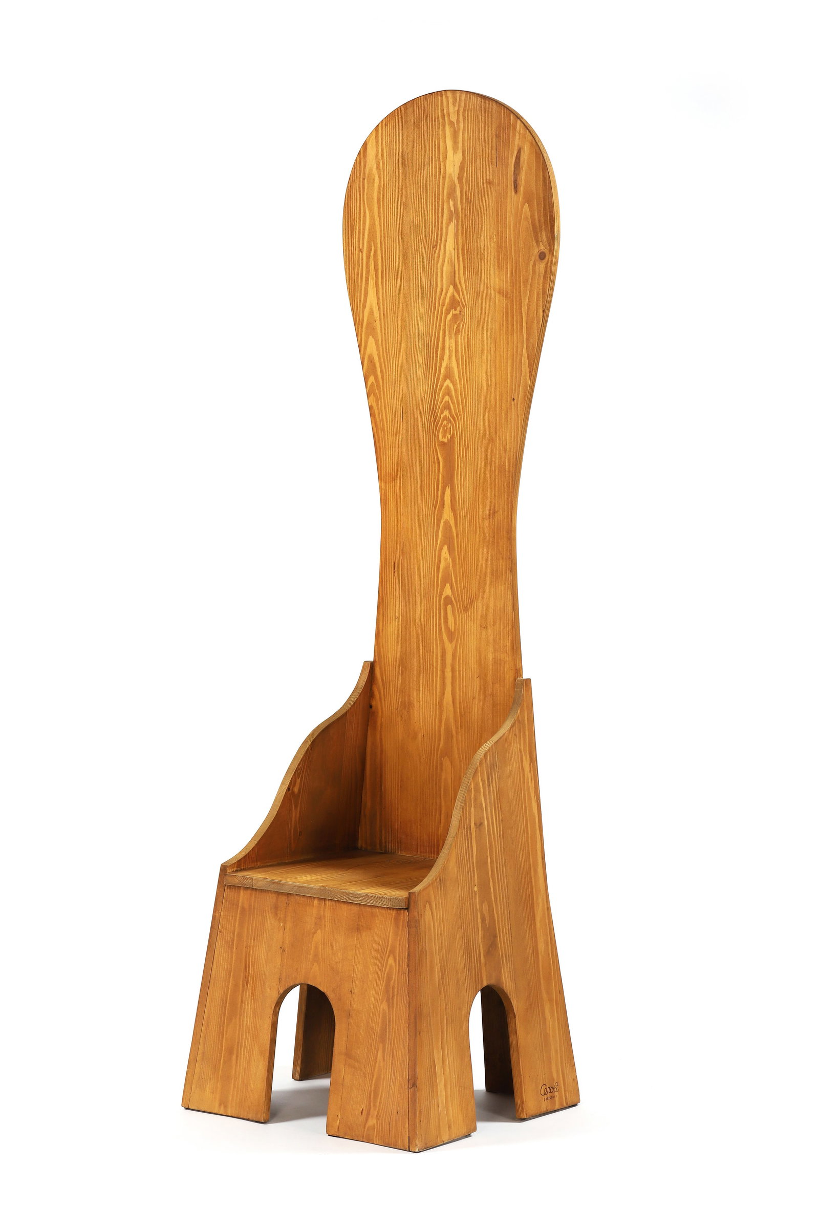 Mario CEROLI (1938)Chaise à haut dossier de la série Nella ValeStructure en pinH. : 192: Mario CEROLI (1938)Chaise à haut dossier de la série Nella ValeStructure en pinH. : 192 cm. x 60 x 50 cm.Poltonova, circa 1970Bibliographie :- Patrick Favardin & Guy Bloch-Champfort, Les d&#