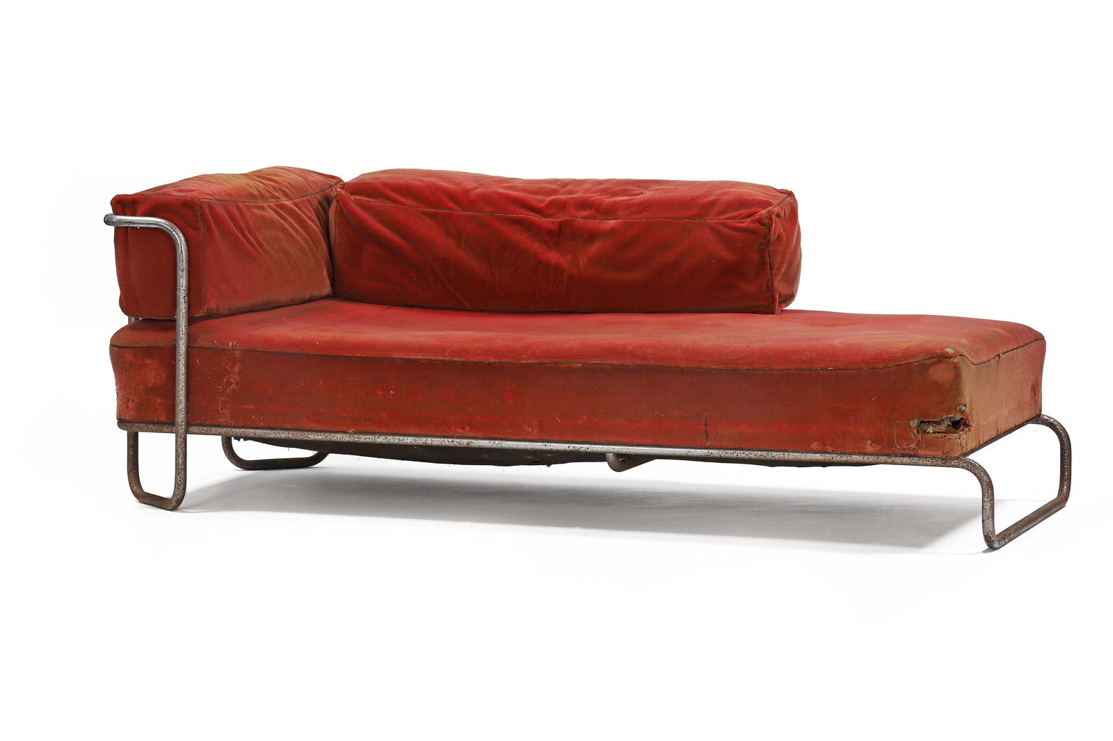 Bruno WEIL dit BÃ‰WÃ‰ (1892-1962) Banquette modÃ¨le B267, circa: Bruno WEIL dit BÃ‰WÃ‰ (1892-1962) Banquette modÃ¨le B267, circa 1935, Ã structure tubulaire chromÃ©e formant le piÃ¨tement, lâ€