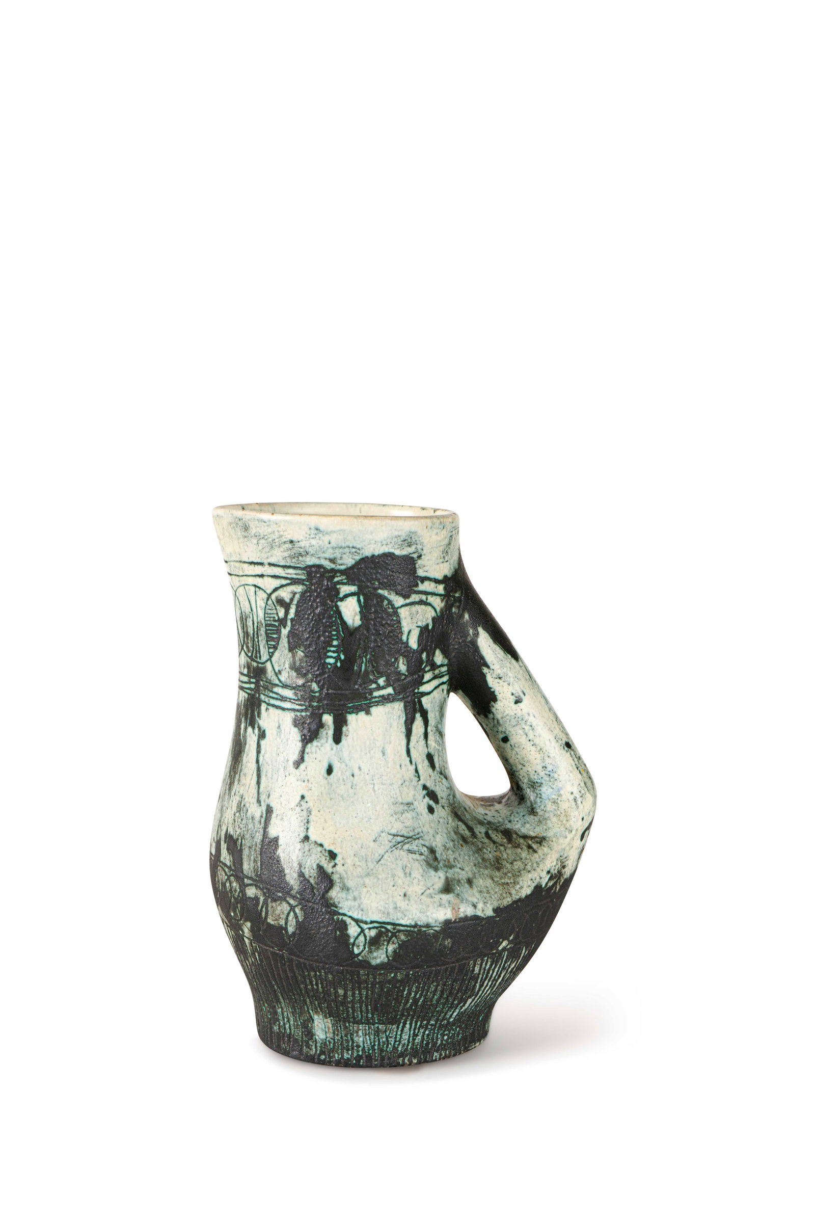 JACQUES BLIN (1920-1995): Pichet à anse détachée, circa 1960Épreuve en céramique émaillée vert et noir.H. : 24 cm. - D. : 17.5 cm.Signé sur l’envers
