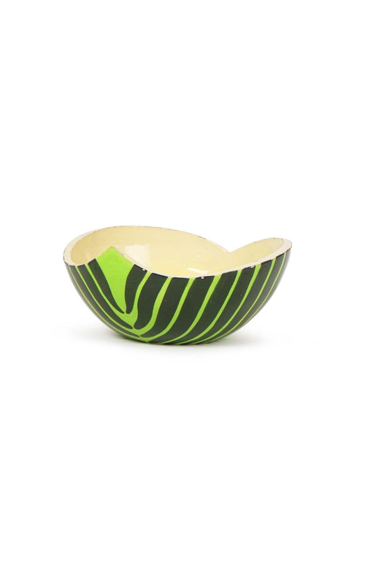 Pol CHAMBOST (1906-1983): Coupe creuseÉpreuve en céramique émaillée jaune et vert à décor de rayuresSignée Poterie Pol Chambost 1011 Made in France sur l’enversH. : 11 cm. - D. : 25.5