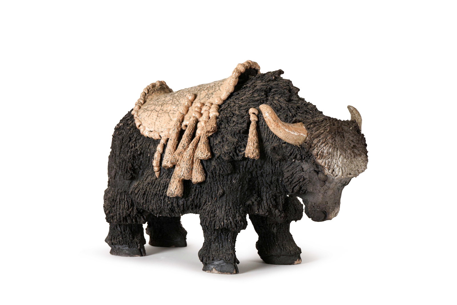 Jean-Paul Brunet (1942-1996) & Suzy BRUNET (1940) - Atelier Palègre: Sculpture Le YakÉpreuve en terre cuite et grèsH. : 30.5 cm. - L. : 45 cm.(Égrenures)