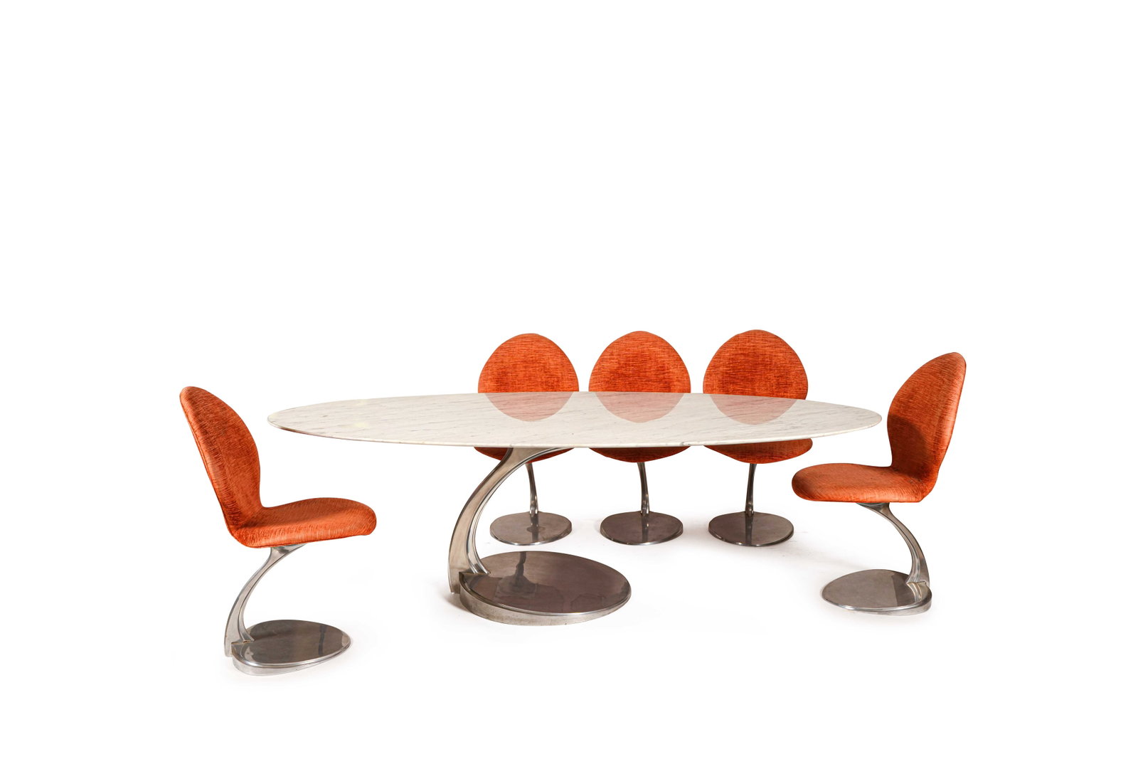 MICHÈLE CHARRON (XX): Rare ensemble, circa 1970, comprenant une table de salle à manger à plateau ovale en marbre disposésur un pied de forme libre en aluminium et six chaises à assise et dossier