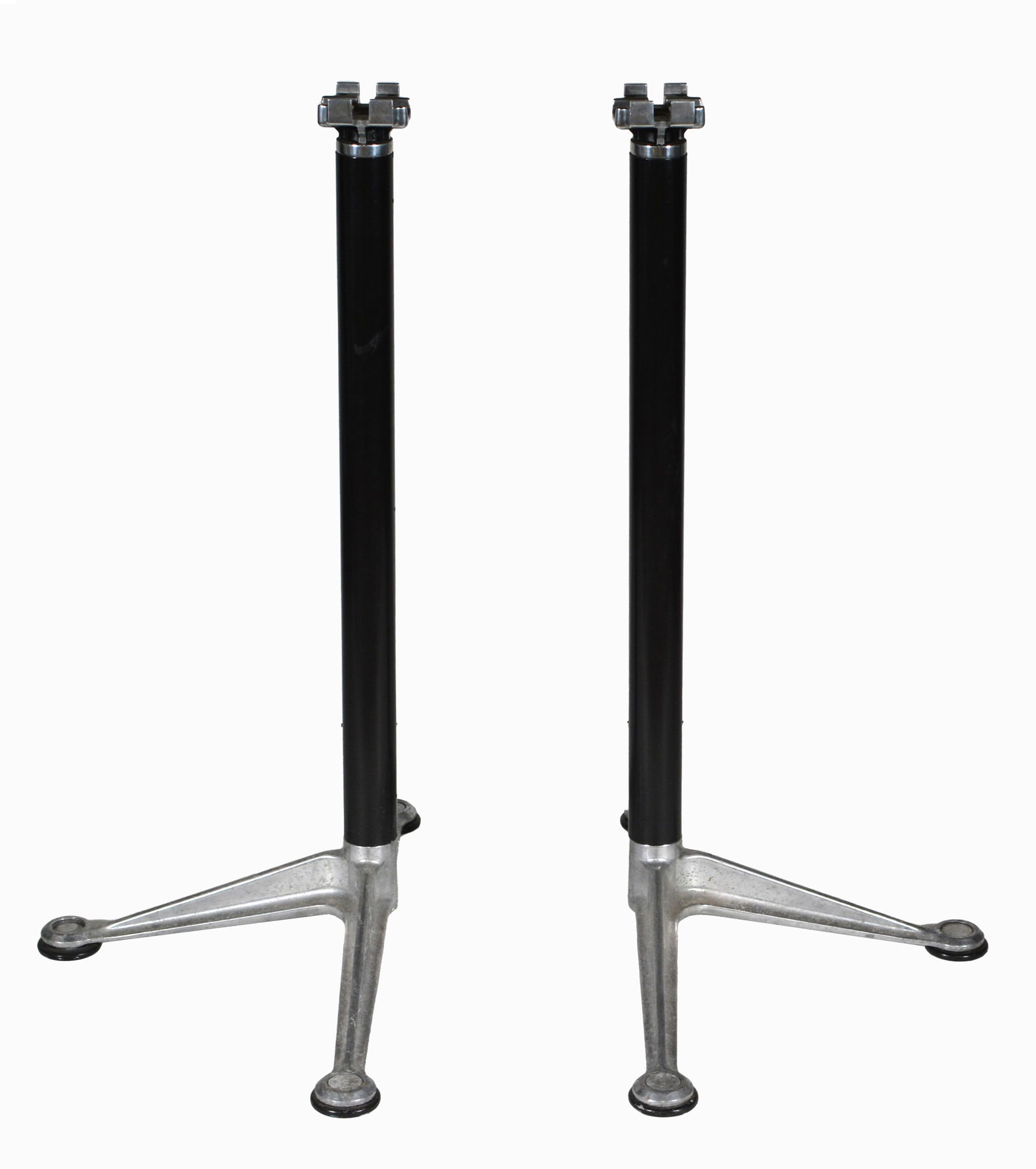 Herman Miller Bruce Burdick Group System Large Aluminum Table Legs: Aluminum table legs from Bruce Burdick Group table. Measure 27" tall.*