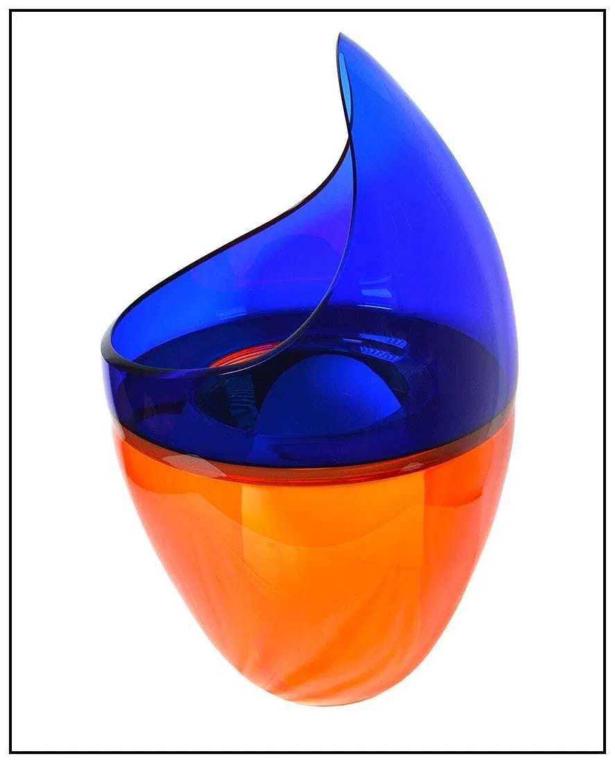 John Kiley Signed Original Large Hand-Blown Glass Orange Blue Vase Sculpture Art: This Lot Includes:Gallery Coa & in-house Shipping (*Insurance And International Shipping For An Additional Charge)Artist: John KileyTitle: Of Orange And BlueMedium: Hand Blown Glass VaseSize: 26&rdquo