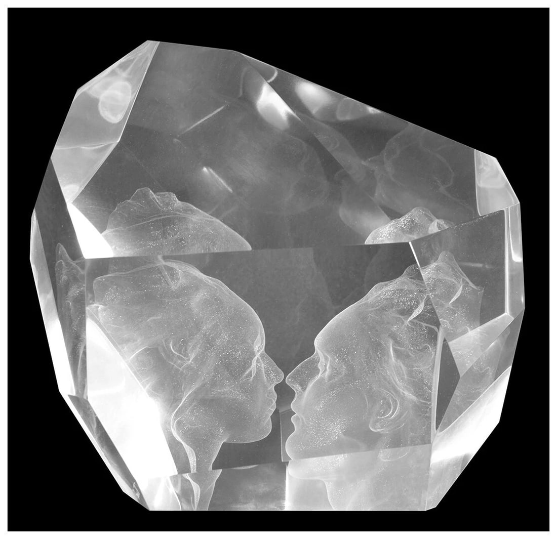 Frederick Hart Original Acrylic Sculpture The Kiss Hand Signed Portrait Art: This lot includes:Gallery COA. In-house shipping available (insurance and international shipping for an additional charge).Artist: Frederick Hart Title: The KissMedium: Acrylic SculptureSize: 11&rdquo