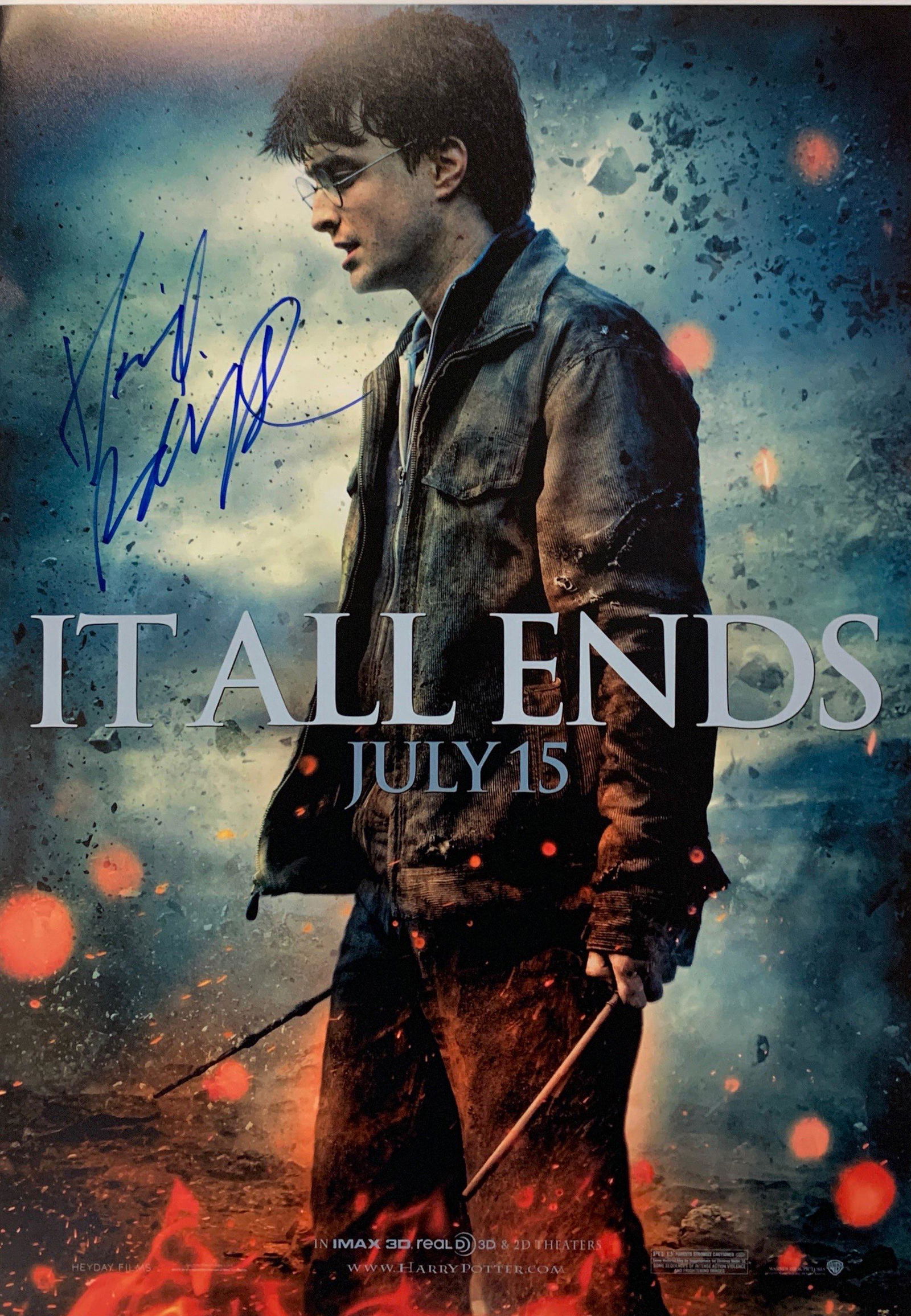 Autograph Signed Harry Potter Daniel Radcliffe Poster: Category: Autograph CollectiblesAutograph By: Daniel RadcliffeSize : 12' x 16''Item is in great condition with no damage, unframed and certified.Please review our Terms and Conditions before bidding,