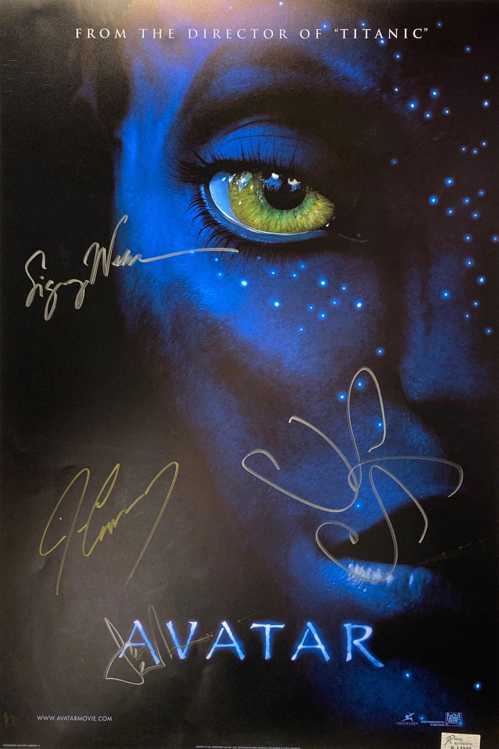 Autograph Signed Avatar Zoe Saldana Poster (1 of 1)