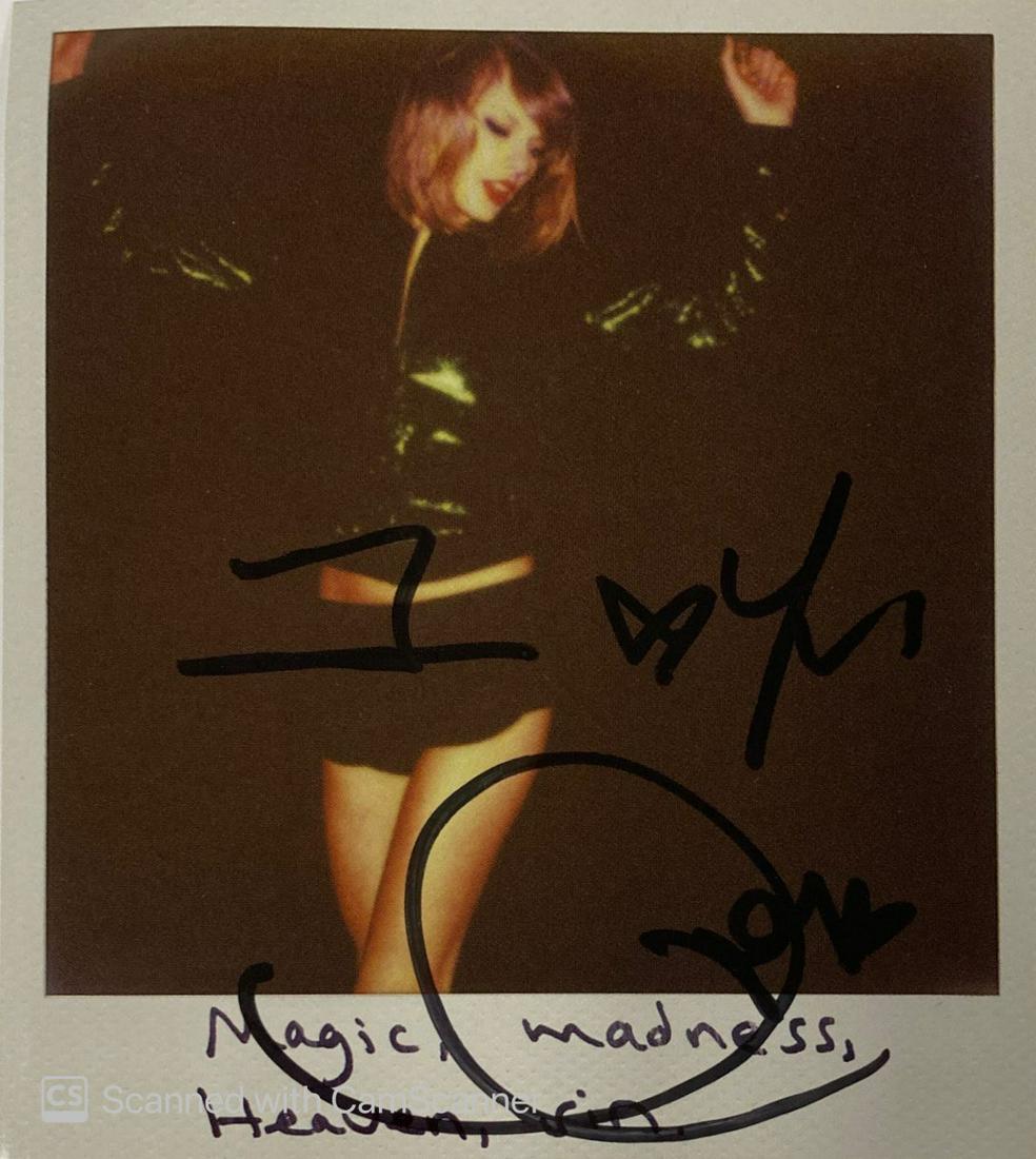 Autograph Signed Taylor Swift 1989 Photo Card (1 of 1)