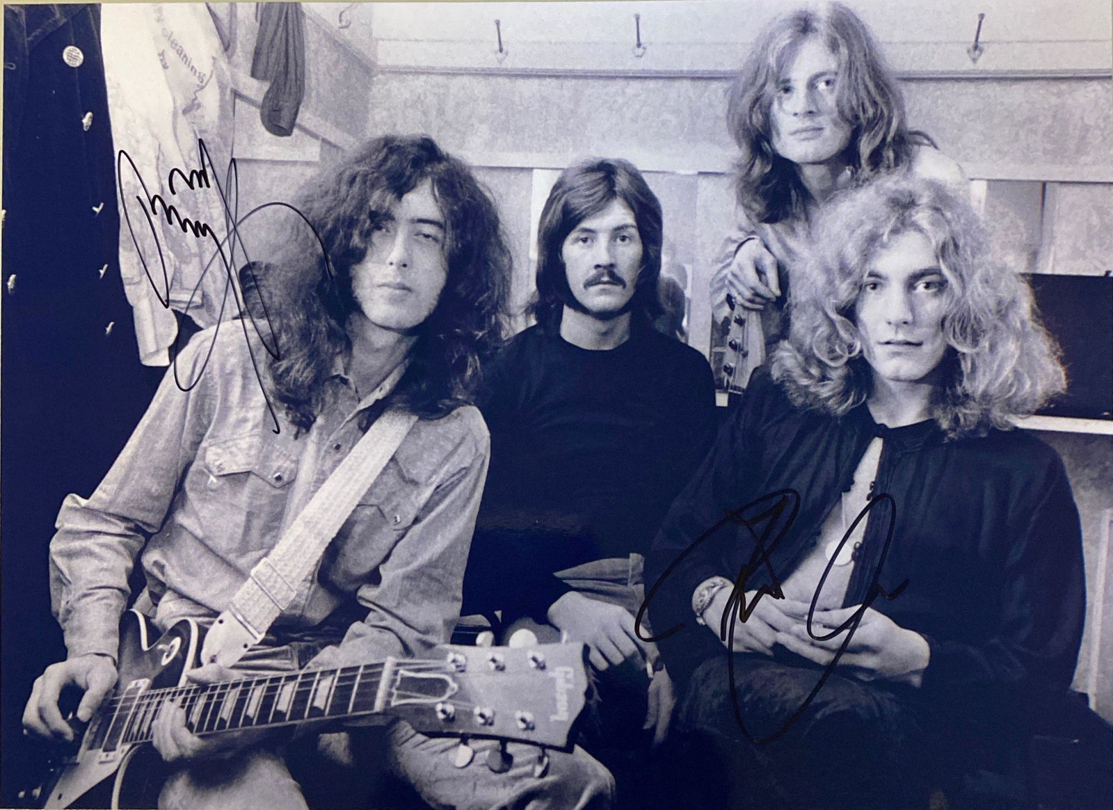 Autograph Signed Led Zeppelin Robert Plant Photo (1 of 1)
