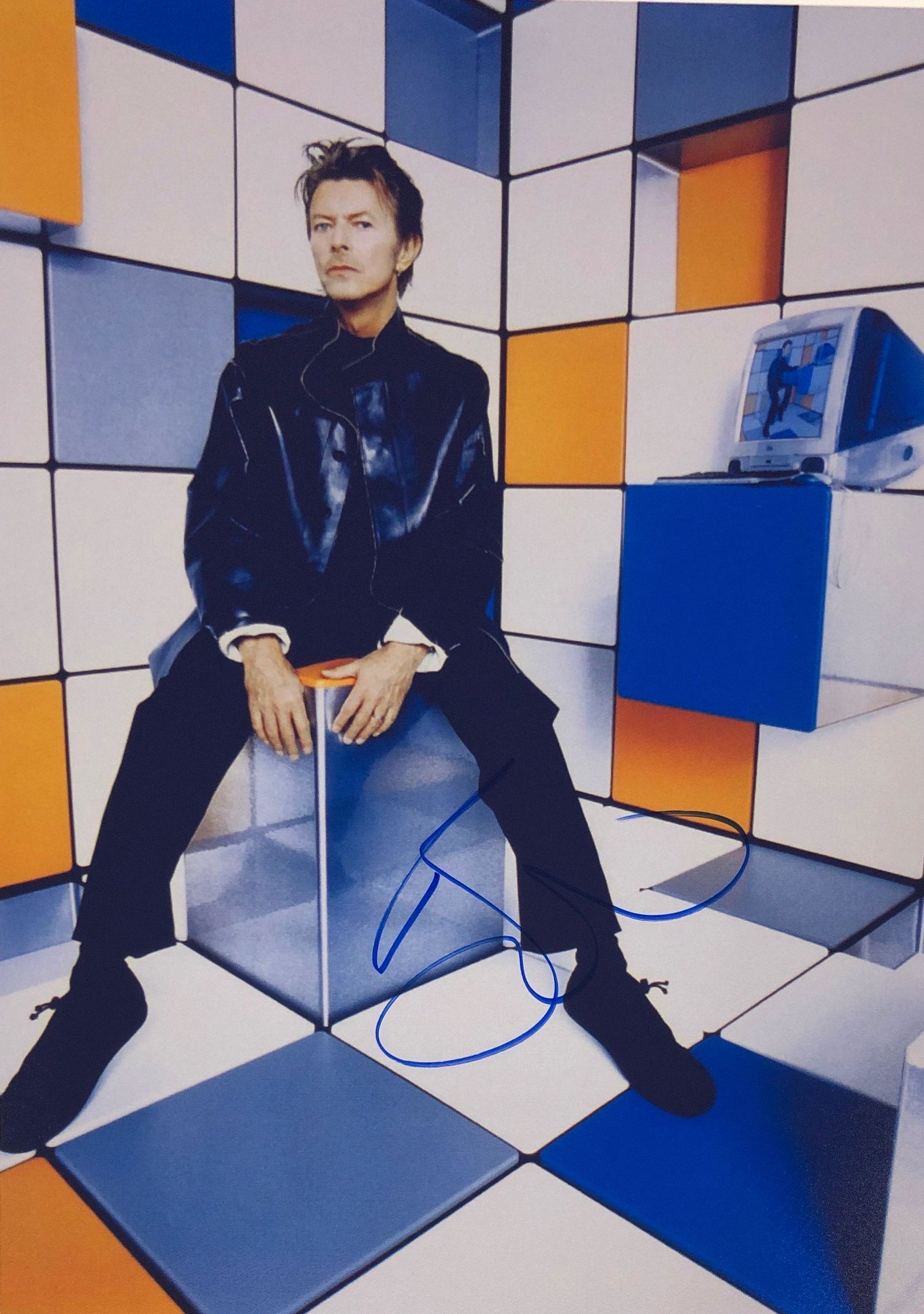 David Bowie Signed Photo (1 of 1)