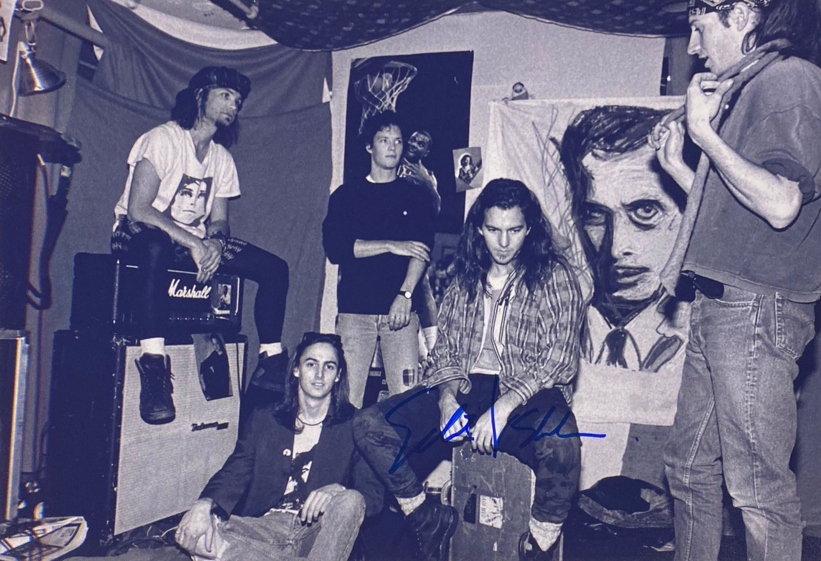 Pearl Jam Eddie Vedder Signed Photo (1 of 1)