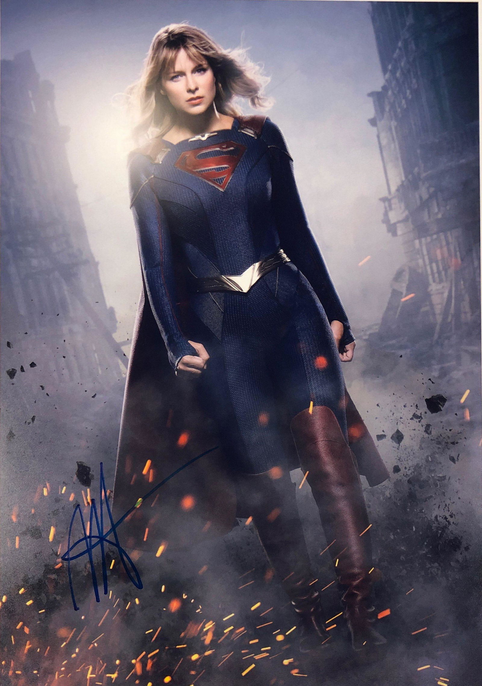 Supergirl Melissa Benoist Signed Photo (1 of 1)