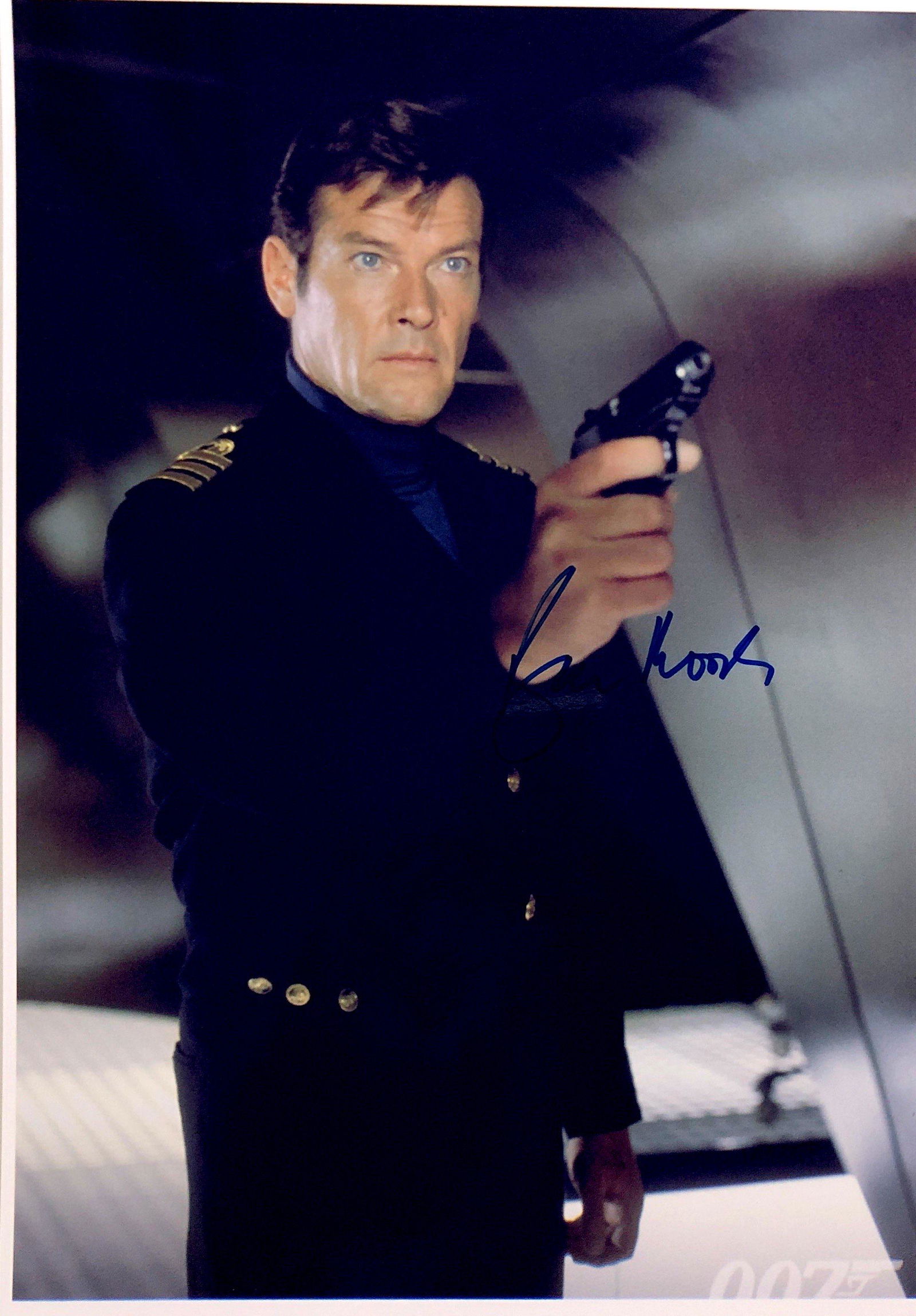 Roger Moore Autograph Signed James Bond 007 Photo (1 of 1)