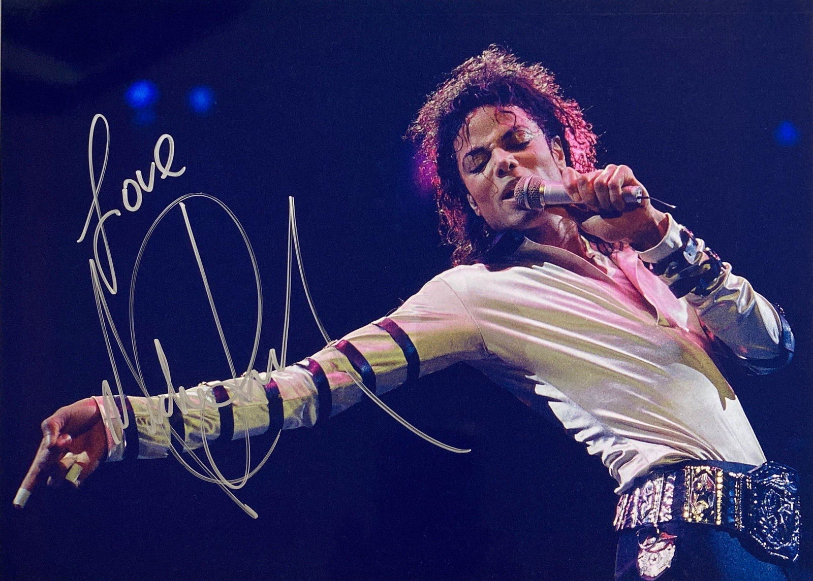 Autograph Signed Michael Jackson Photo (1 of 1)