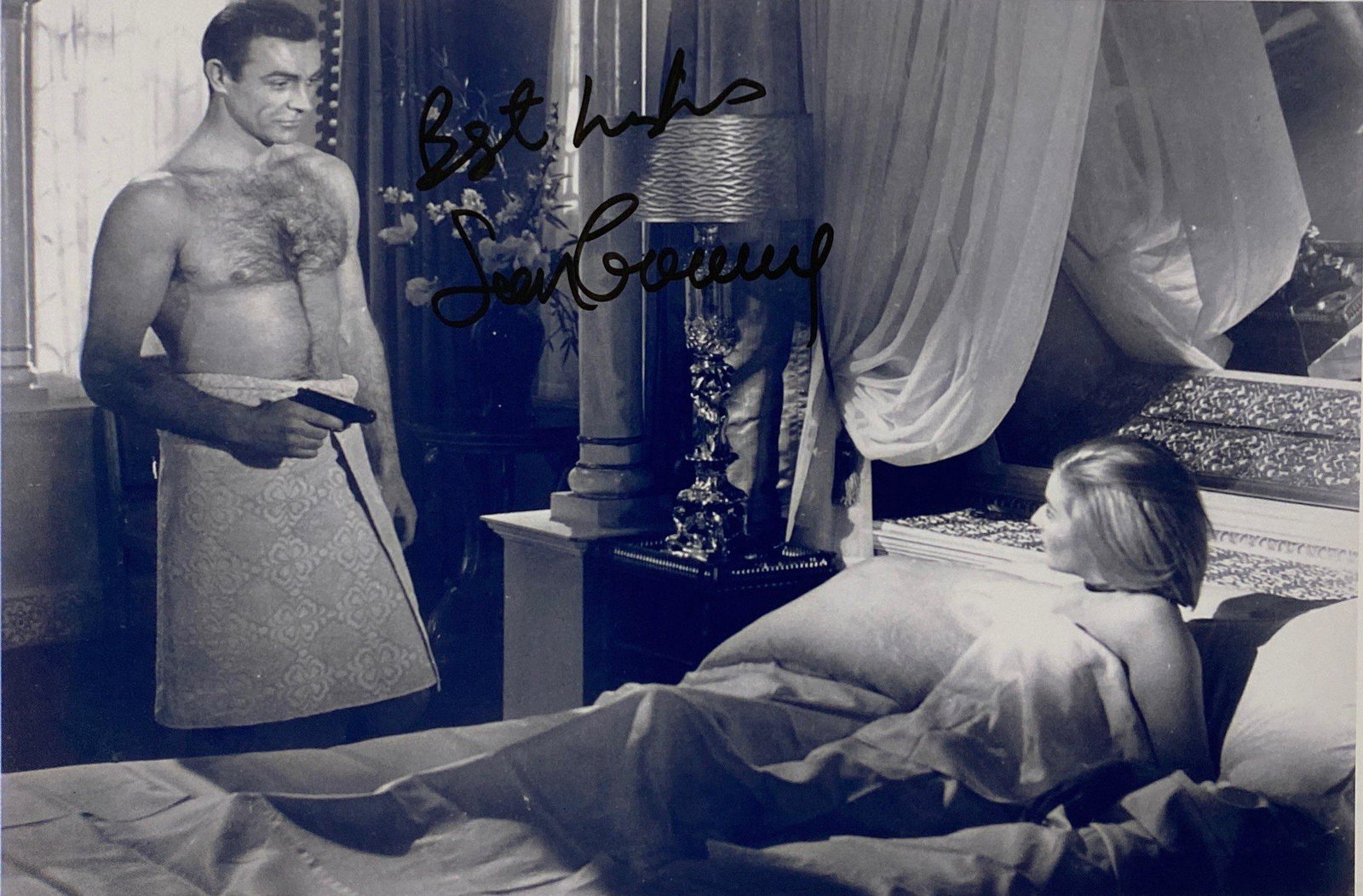 Autograph Signed James Bond Sean Connery Photo (1 of 1)