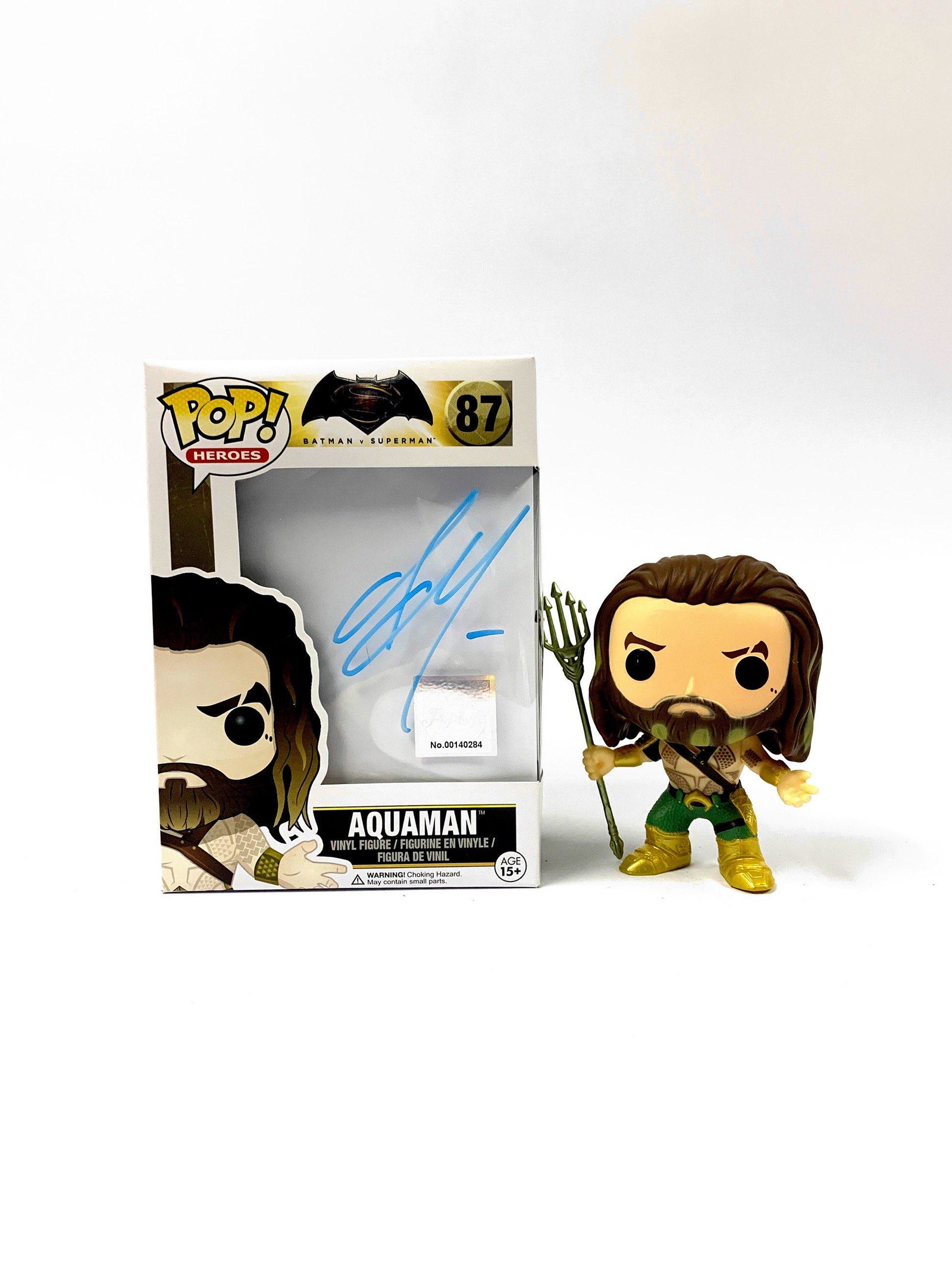 Signed Aquaman Jason Momoa Funko Pop: Category: Autograph CollectiblesAutograph By: Jason MomoaItem is in great condition with no damage, unframed and certified. Please kindly read our Terms and Conditions before bidding.