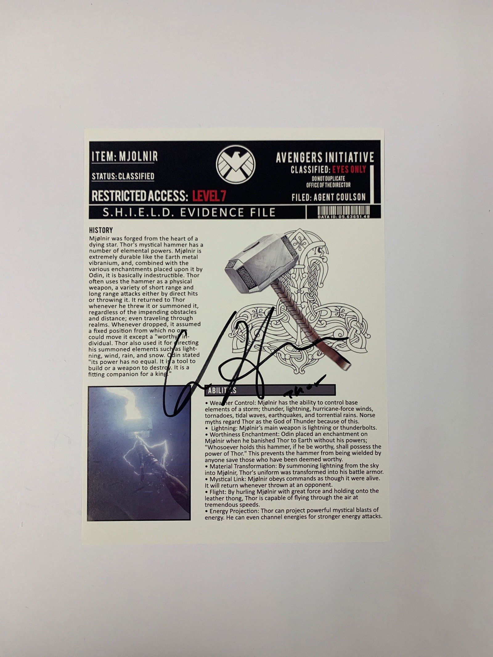 Signed Avnegers Thor Prints Chris Hemsworth (1 of 1)