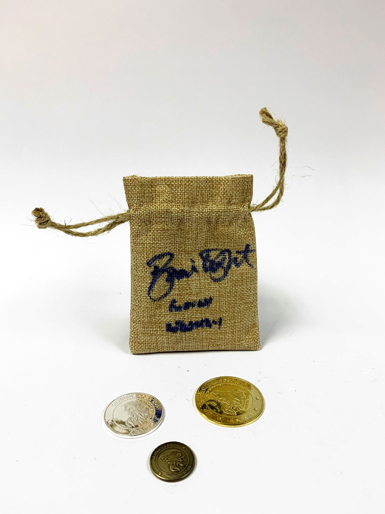 Signed Harry Potter Coins Set Bonnie Wright (1 of 2)