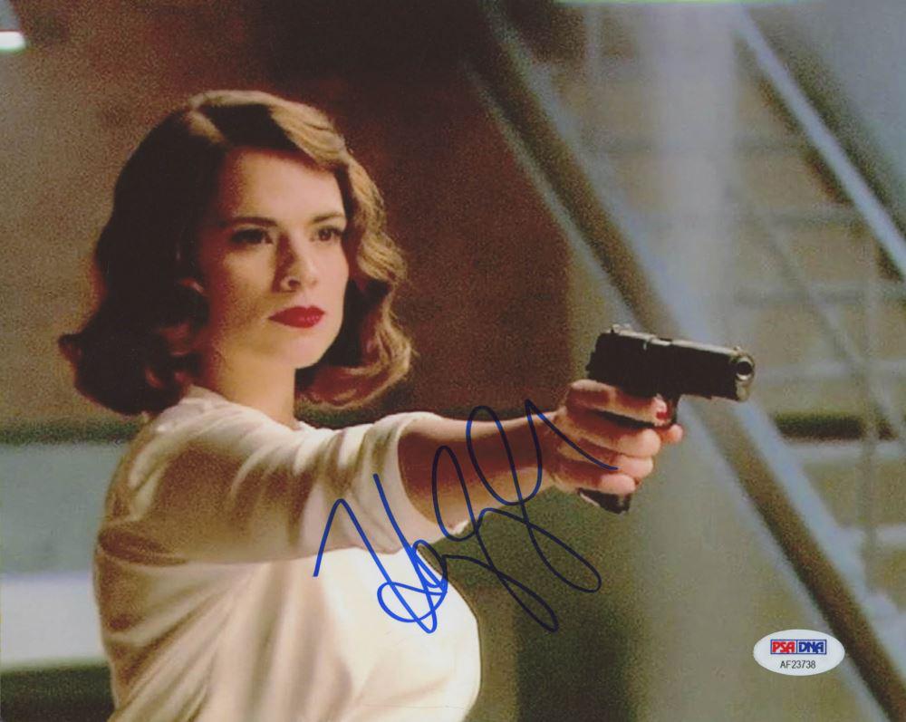 Signed Hayley Atwell Photo: Category: Autograph CollectiblesAutograph By: Hayley AtwellItem is in great condition with no damage, unframed and certified. Please kindly read our Terms and Conditions before bidding.