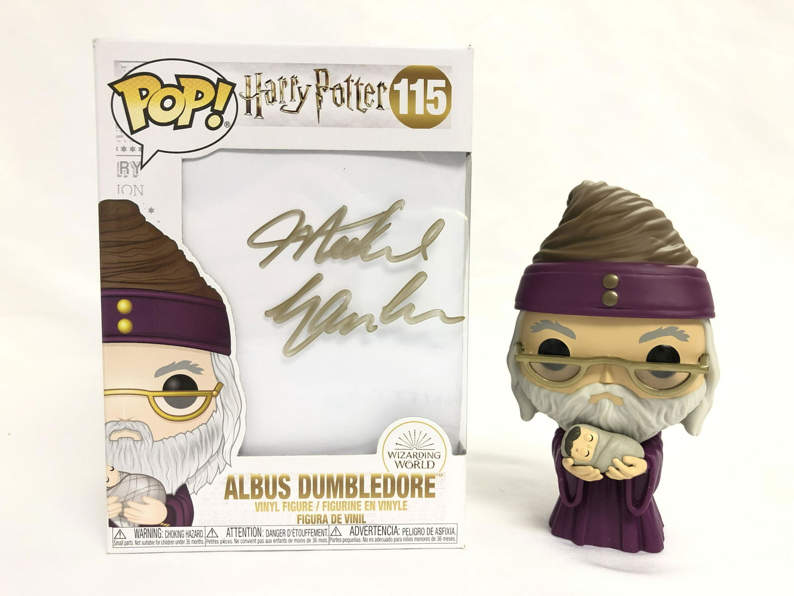 Signed Harry Potter Michael Gambon Funko Pop: Category: Autograph CollectiblesAutograph By: Michael GambonItem is in great condition with no damage, unframed and certified. Please kindly read our Terms and Conditions before bidding.